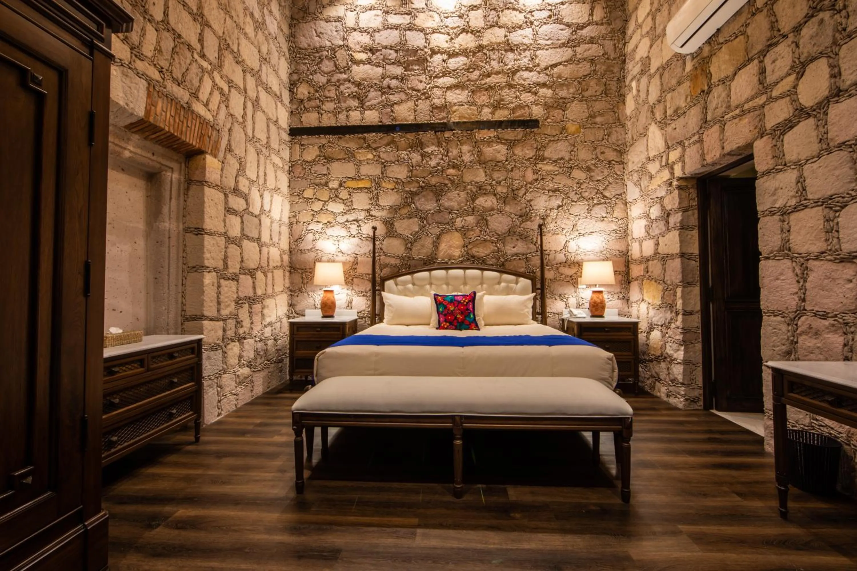 Bed in Casa Vieja Hotel Boutique