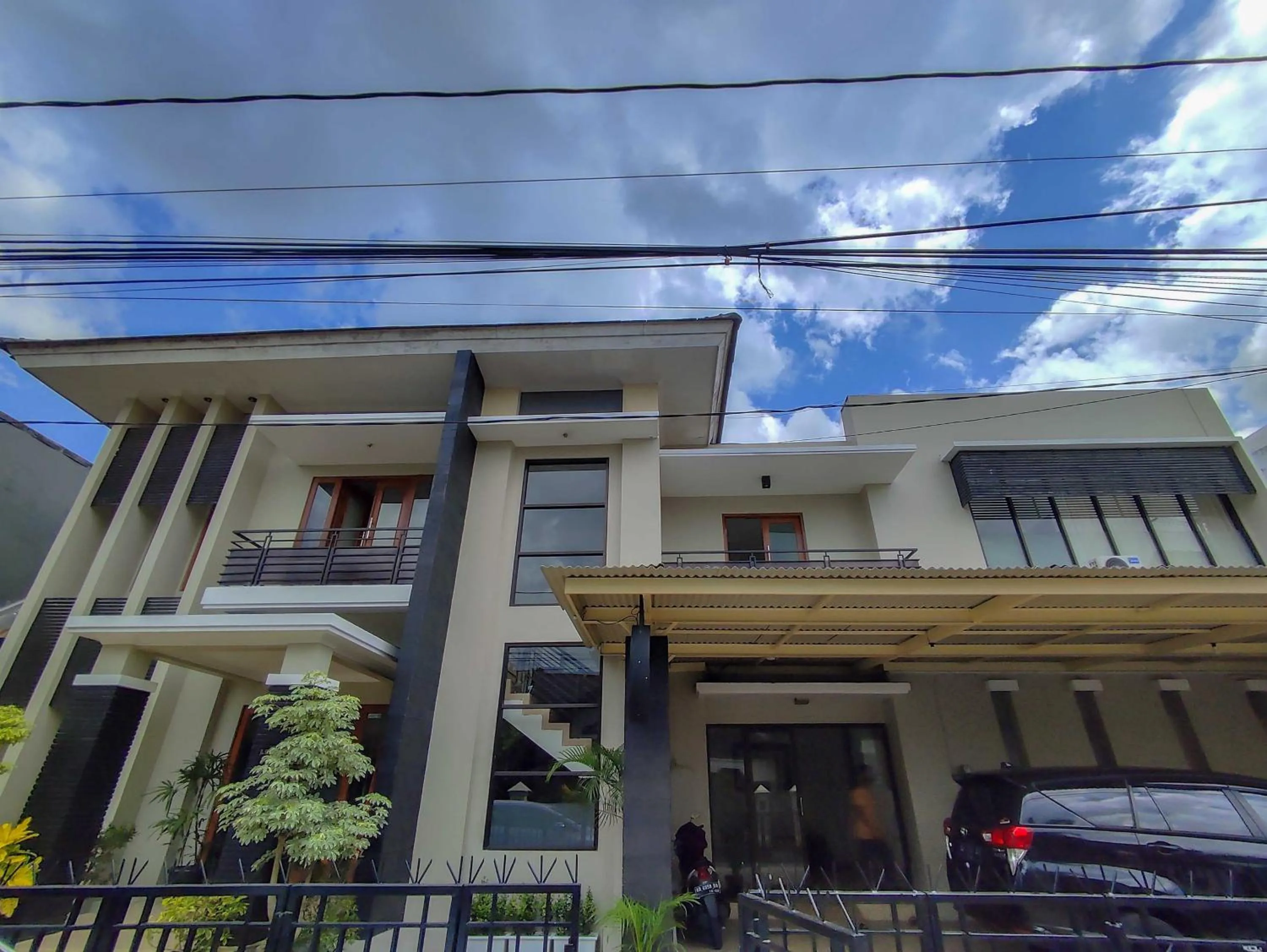 Facade/entrance in Maita Homestay Ringroad Utara Mitra RedDoorz