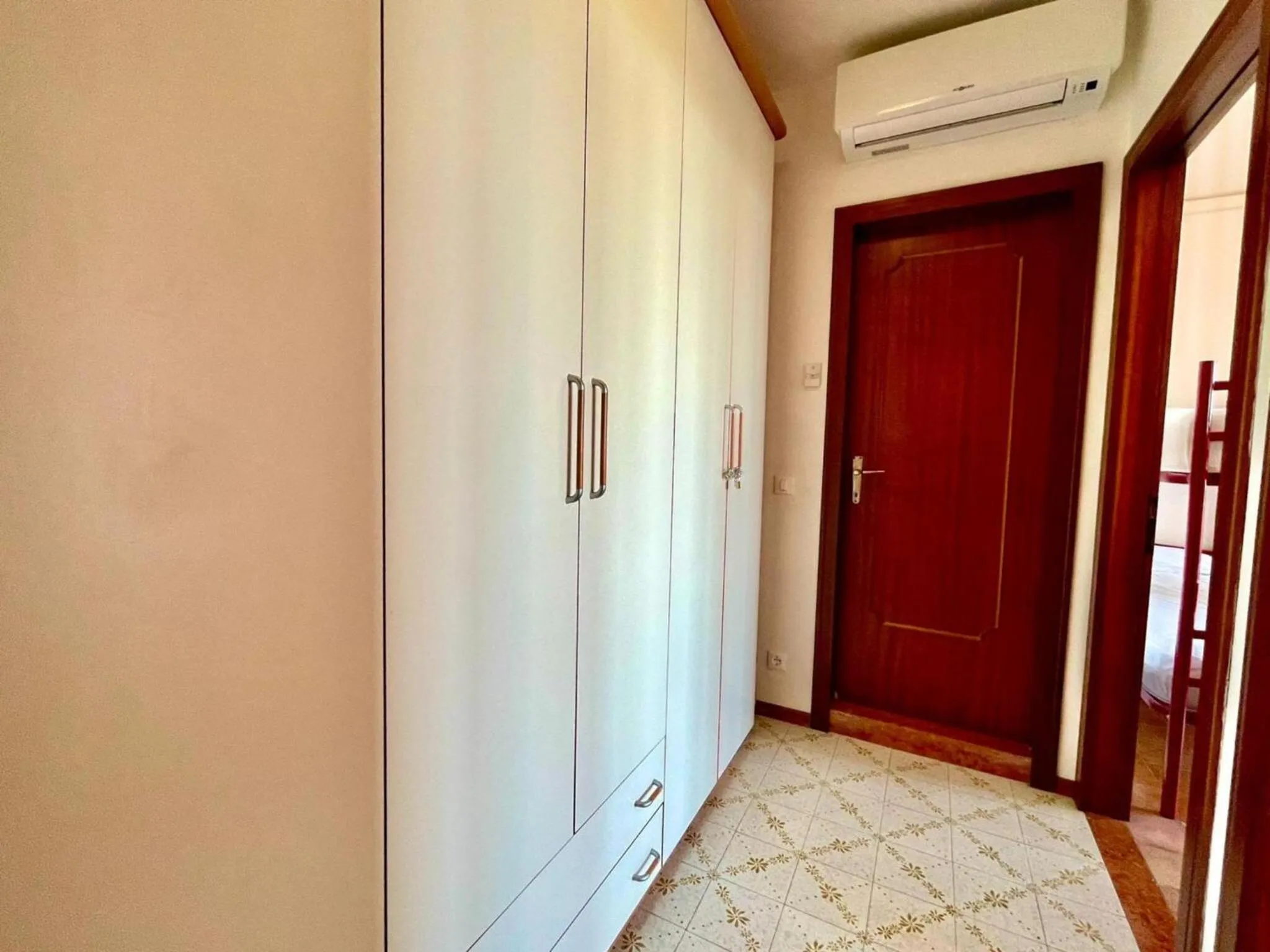 wardrobe in Sea view apartment with shared pool