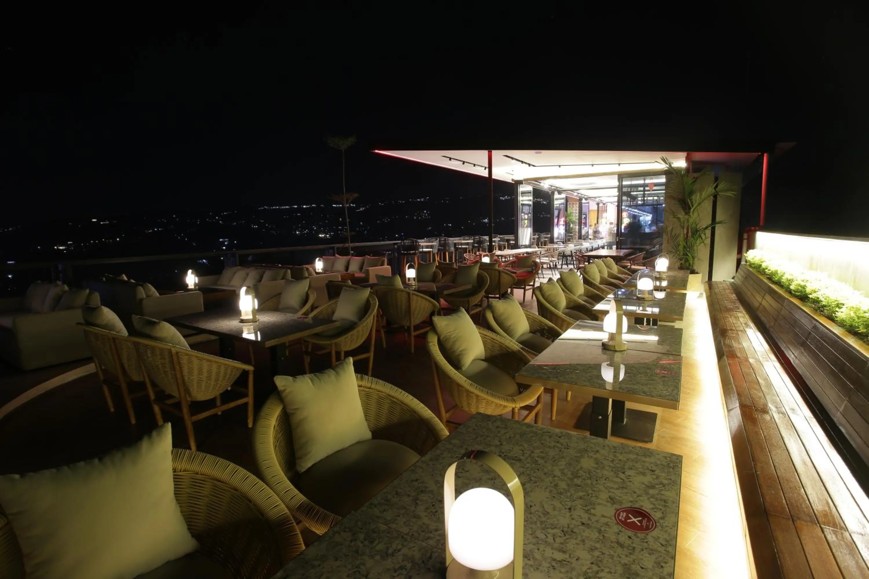 Creative Restart Hotel - CARTEL Bandung