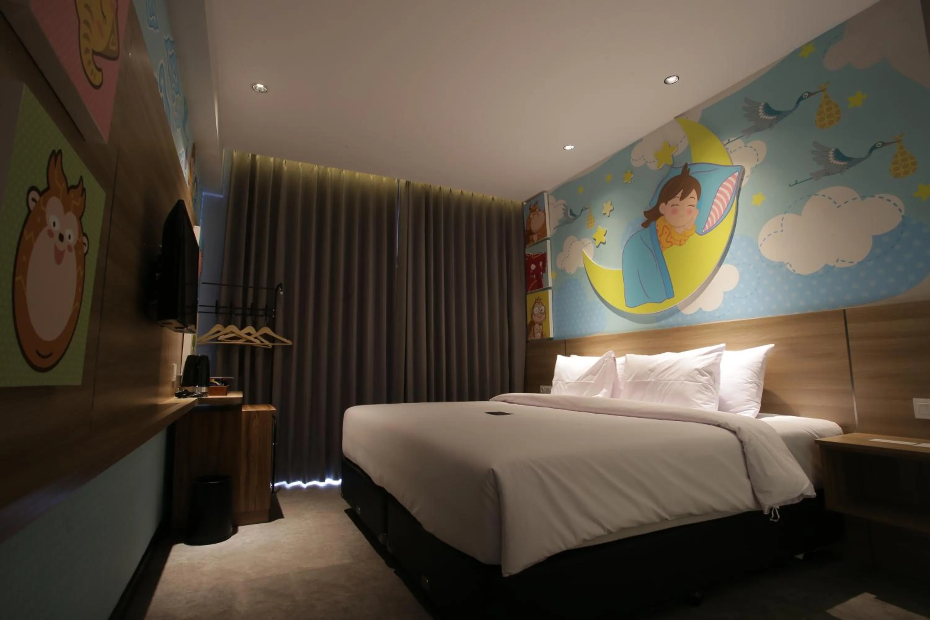 Bed in Creative Restart Hotel - CARTEL Bandung