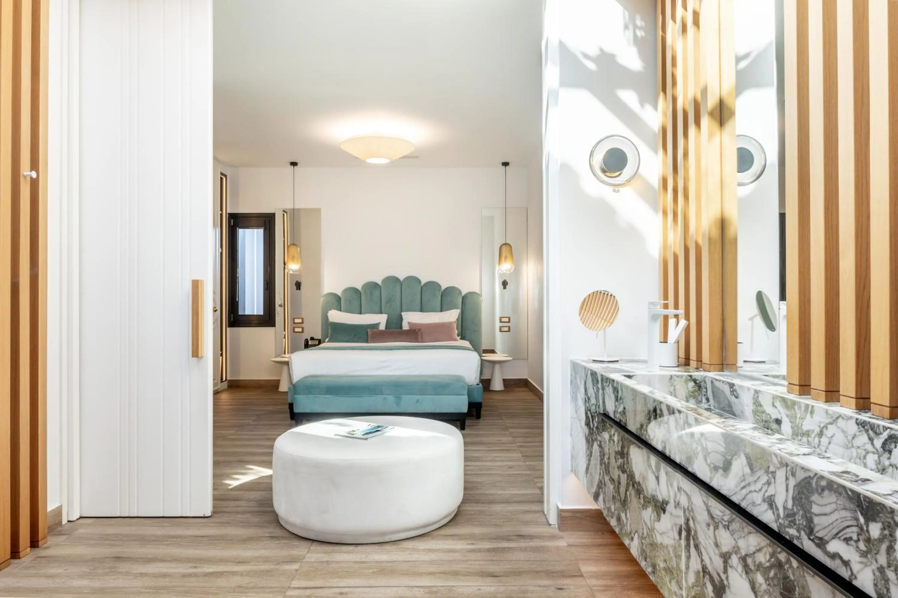 Bedroom, Bed in Cresanto Luxury Suites