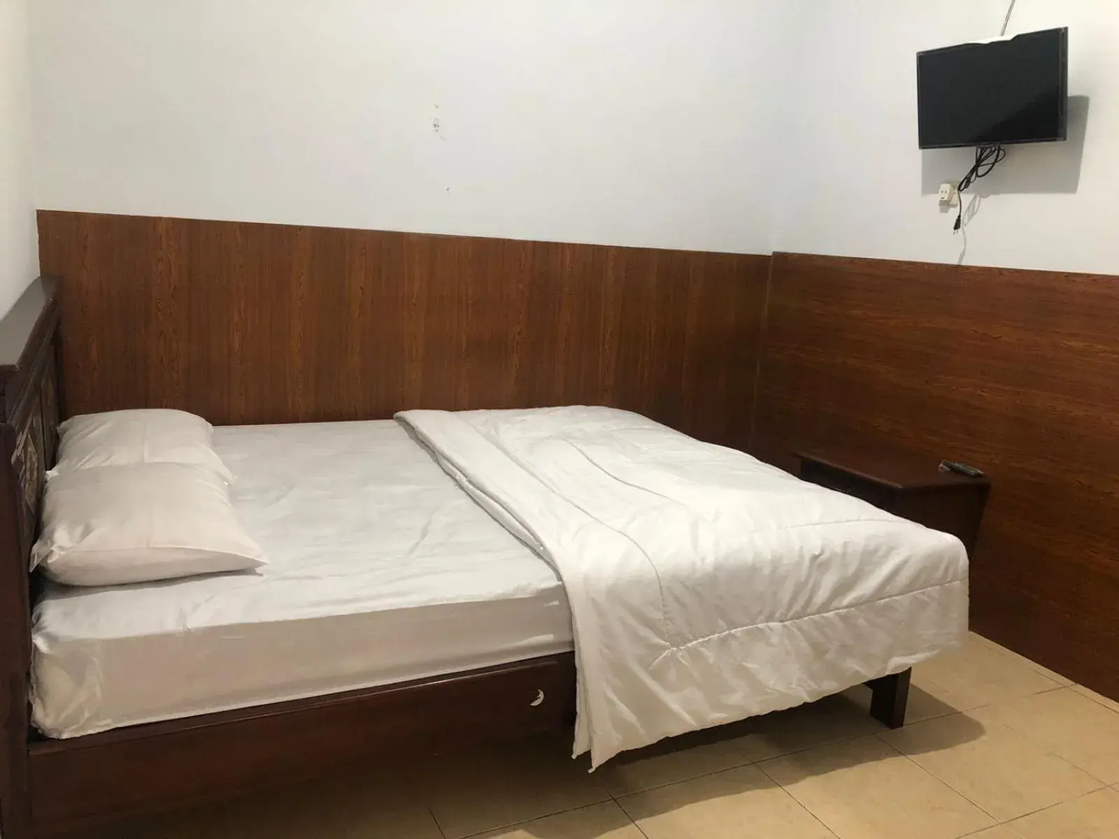 Anind Guest House near Museum Angkut Batu RedPartner Anind Guest House near Museum Angkut Batu RedPartner