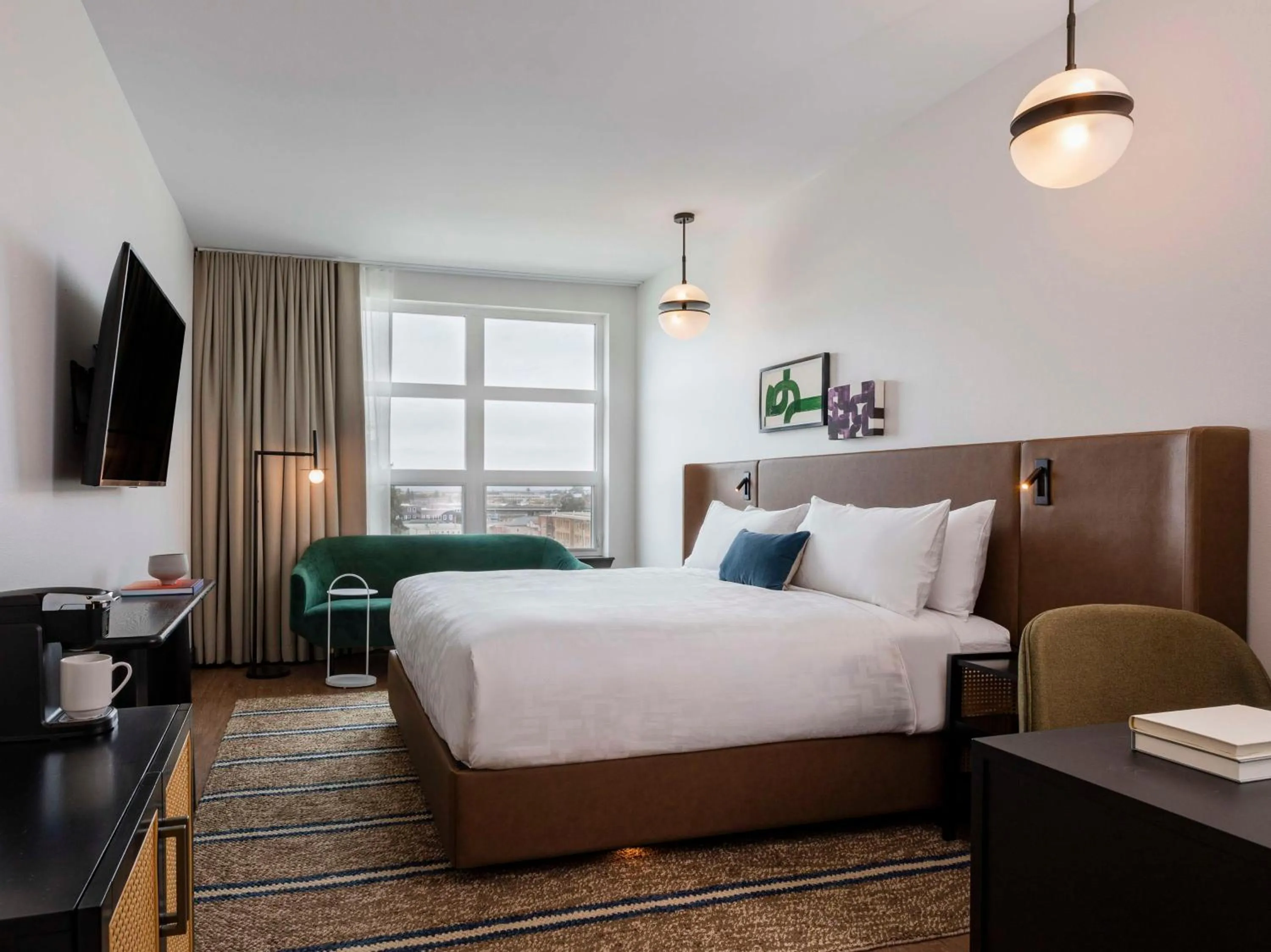 Bedroom, Bed in Kissel Uptown Oakland, in the Unbound Collection by Hyatt