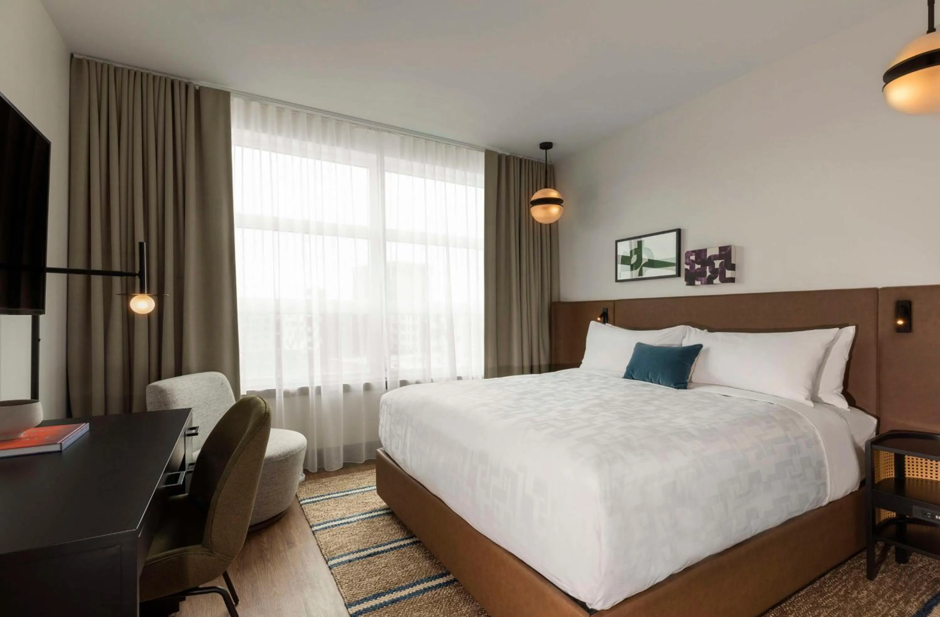 Bedroom, Bed in Kissel Uptown Oakland, in the Unbound Collection by Hyatt