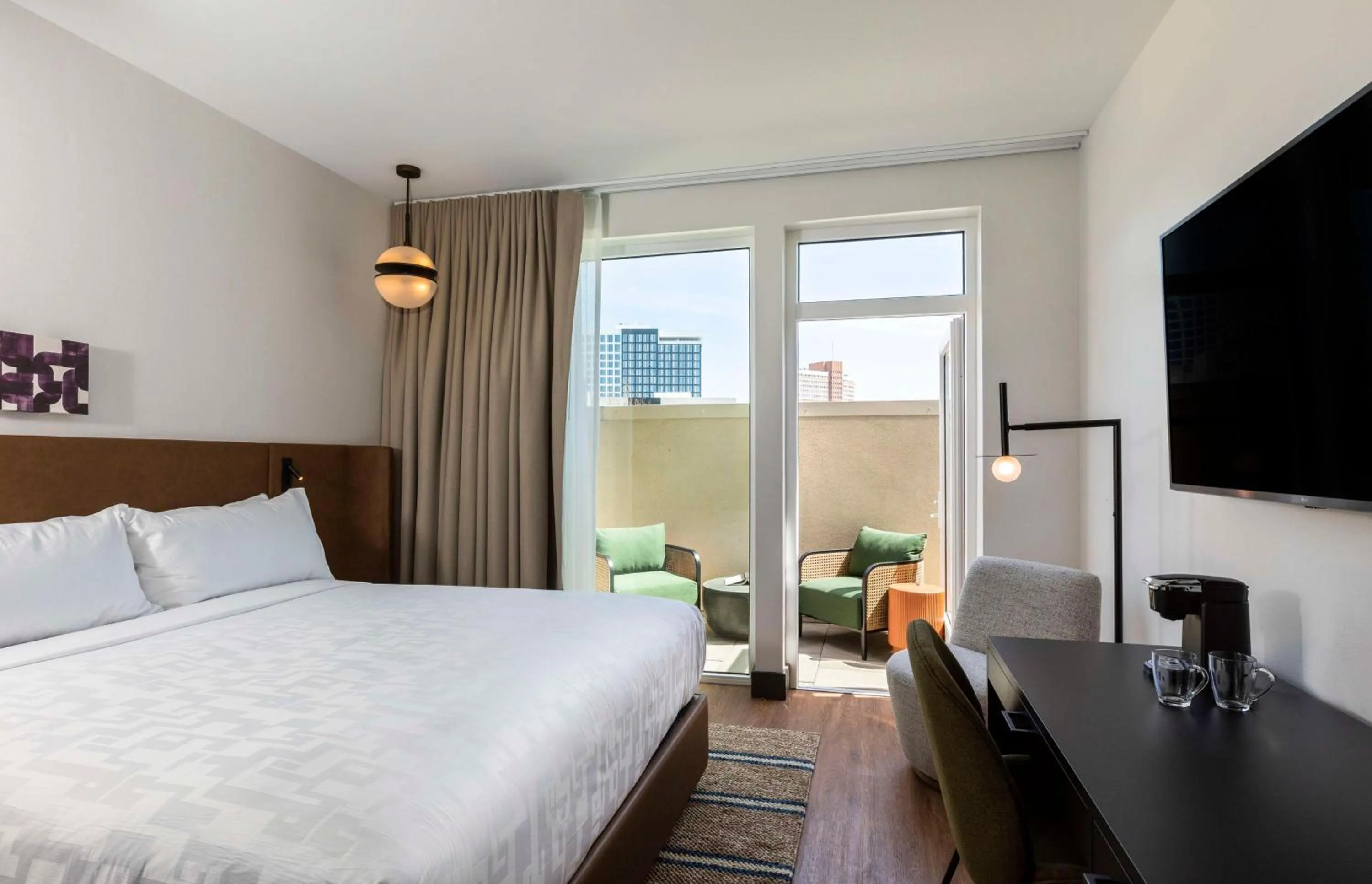 Bedroom, Bed in Kissel Uptown Oakland, in the Unbound Collection by Hyatt