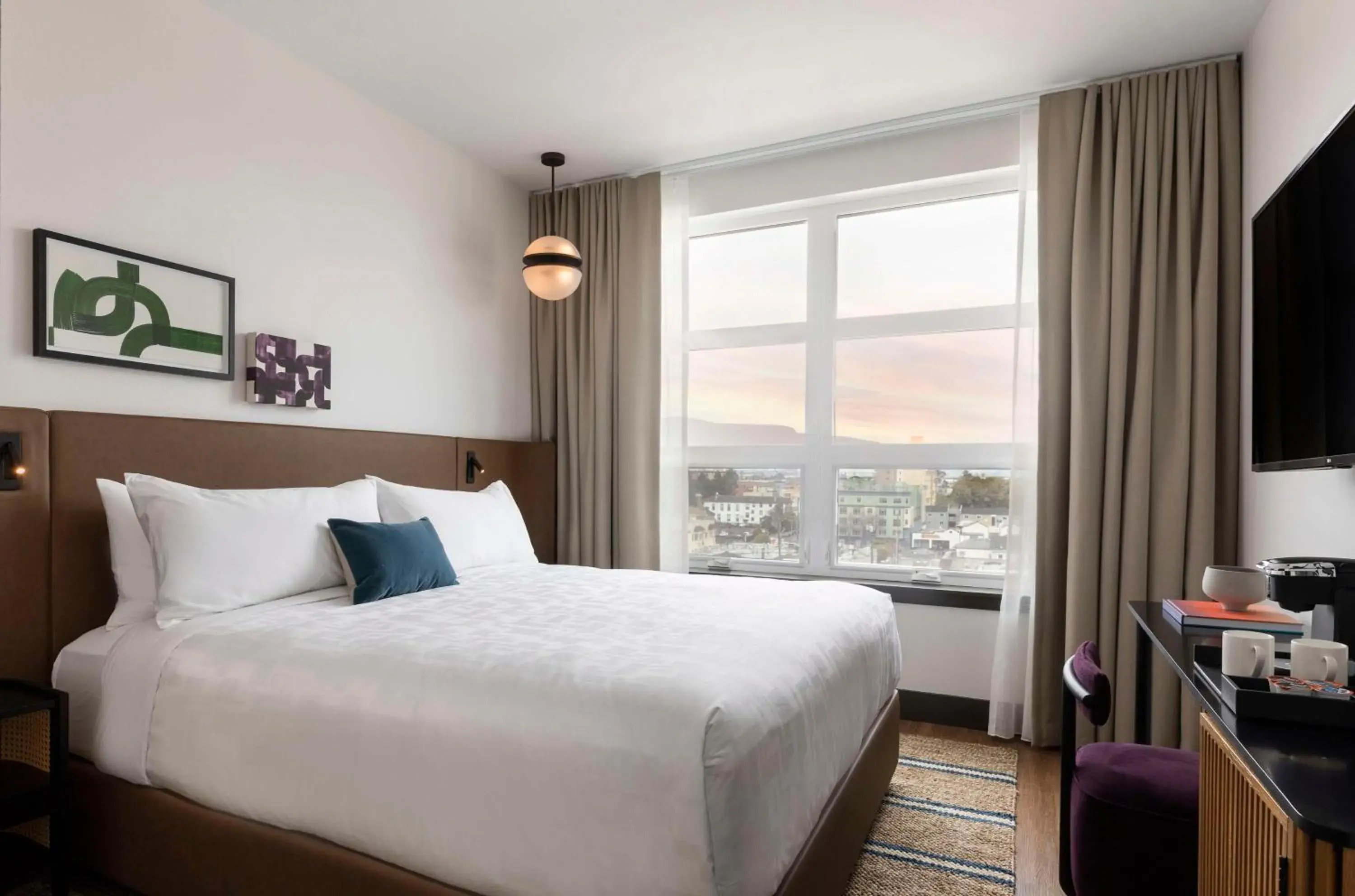 View (from property/room), Bed in Kissel Uptown Oakland, in the Unbound Collection by Hyatt View (from property/room), Bed in Kissel Uptown Oakland, in the Unbound Collection by Hyatt