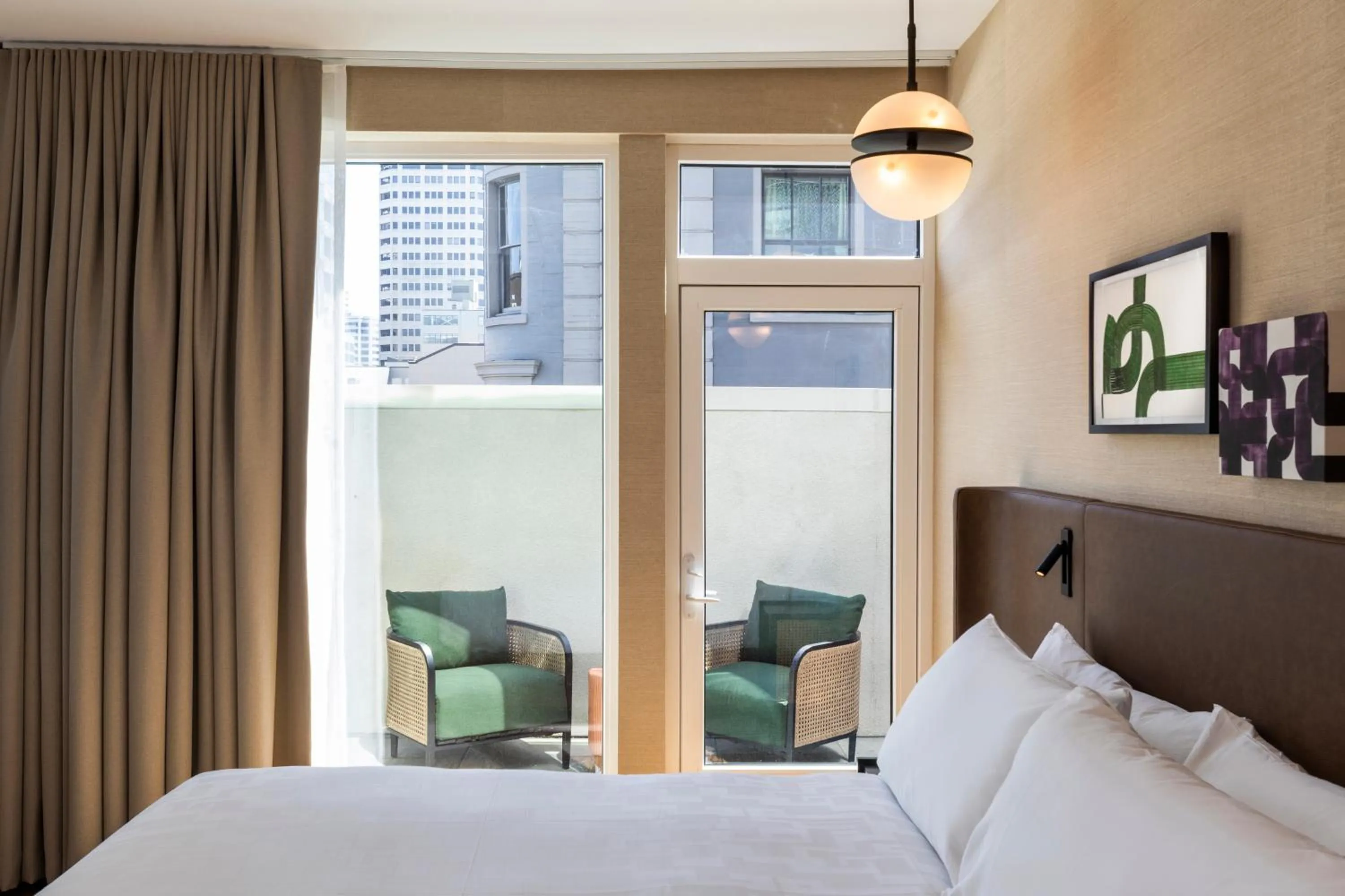 Balcony/Terrace, Bed in Kissel Uptown Oakland, in the Unbound Collection by Hyatt