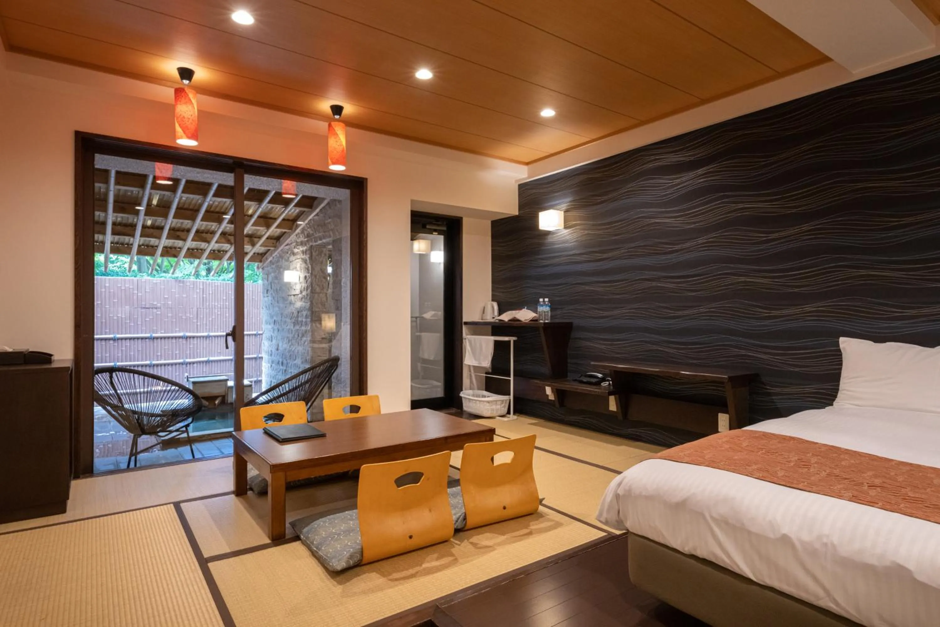 Bed in 伊豆高原温泉ホテル 森の泉