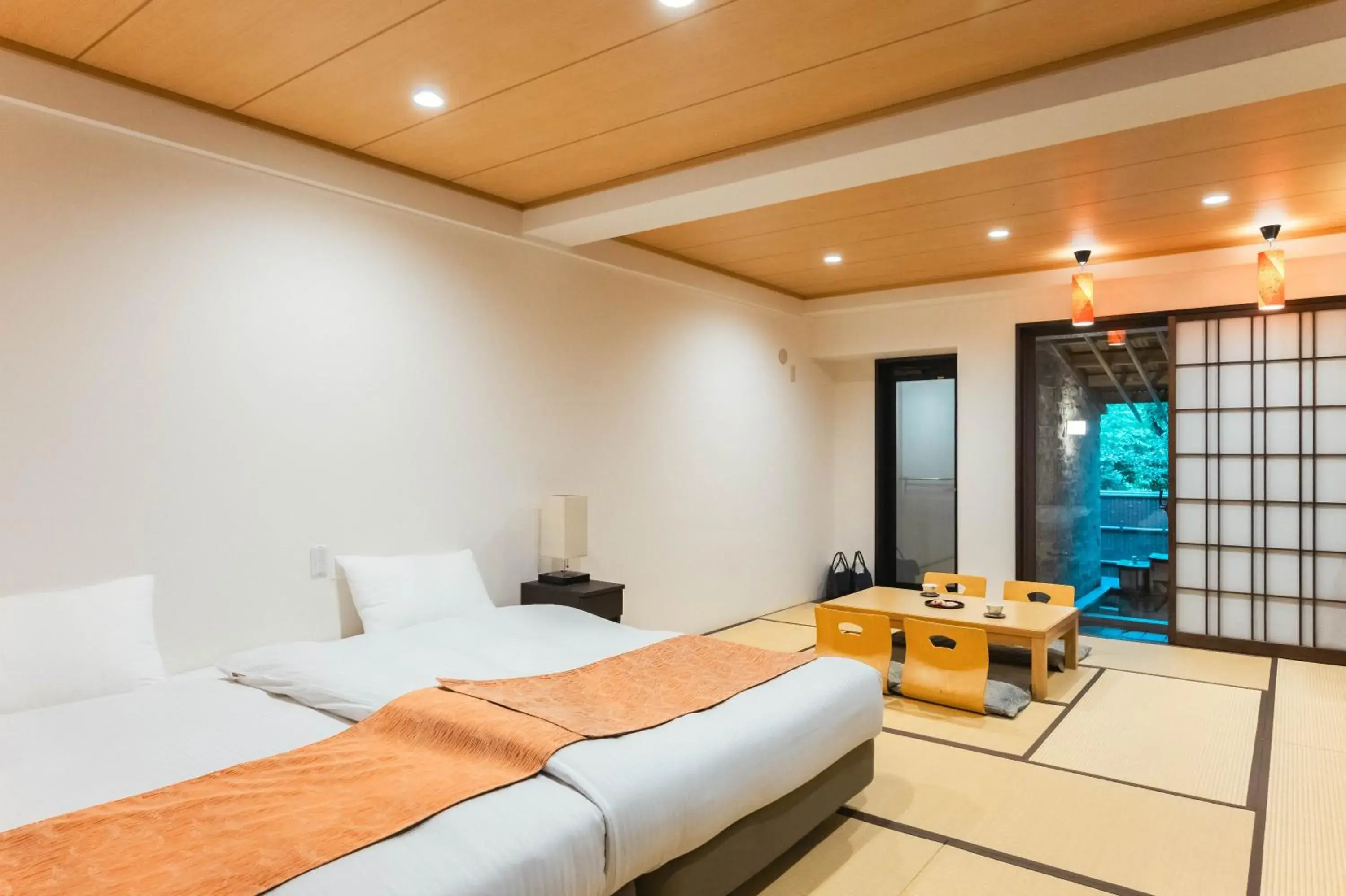 Quadruple Room with Private External Bathroom - single occupancy in 伊豆高原温泉ホテル 森の泉 Quadruple Room with Private External Bathroom - single occupancy in 伊豆高原温泉ホテル 森の泉