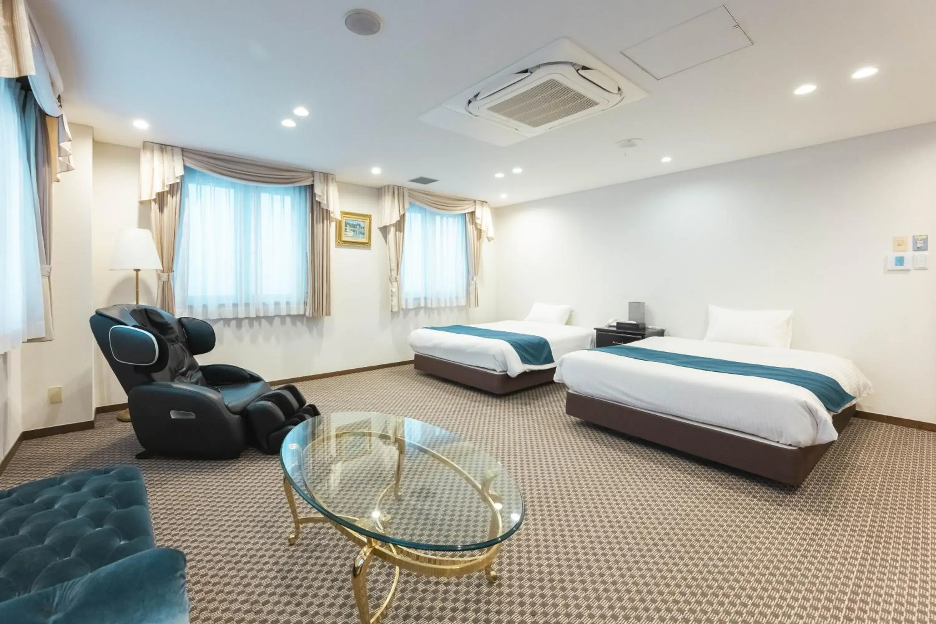 Family Suite - single occupancy in 伊豆高原温泉ホテル 森の泉 Family Suite - single occupancy in 伊豆高原温泉ホテル 森の泉