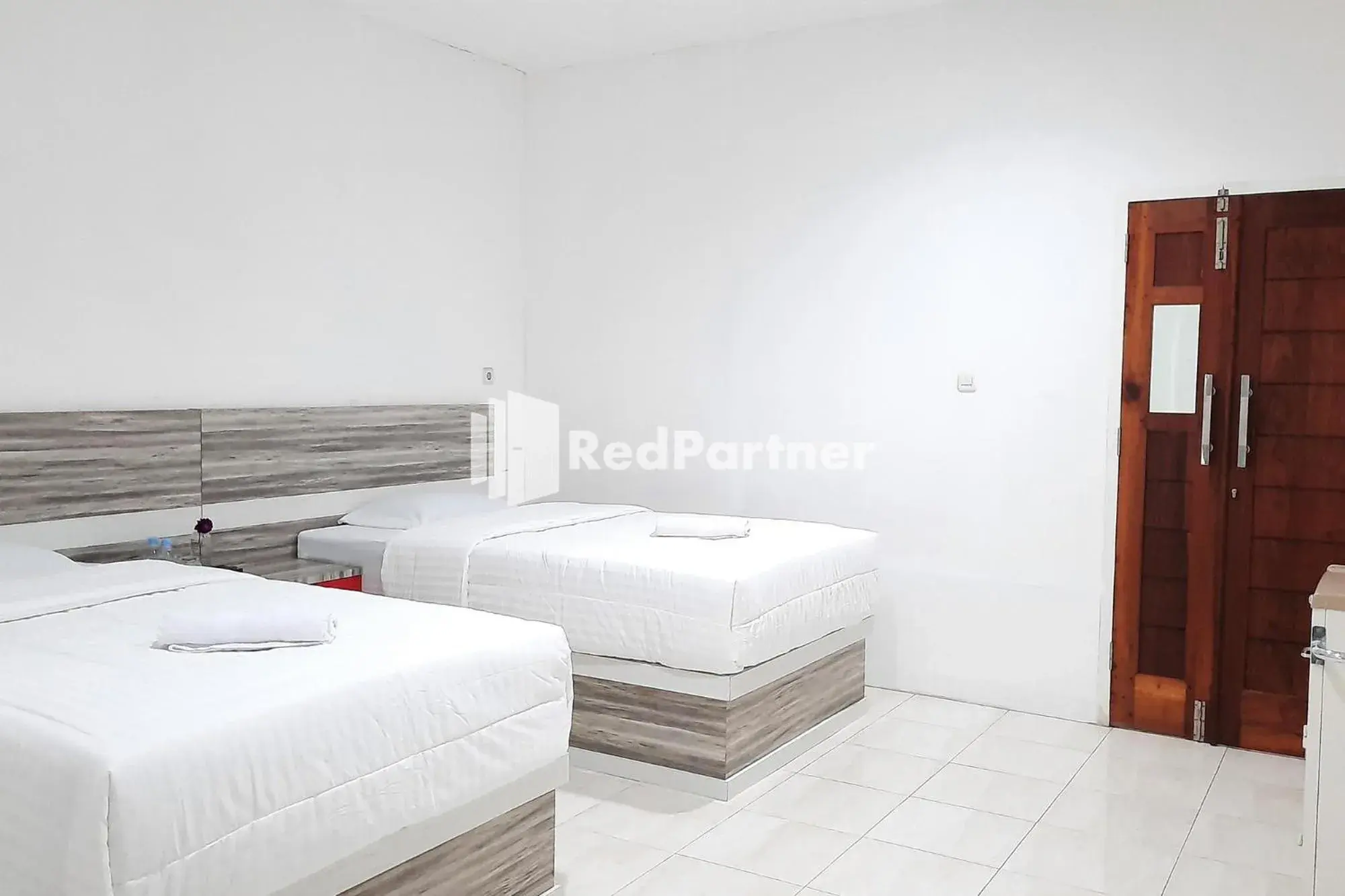 Bedroom, Bed in Roemah Proklamasi Syariah Mitra RedDoorz Bedroom, Bed in Roemah Proklamasi Syariah Mitra RedDoorz