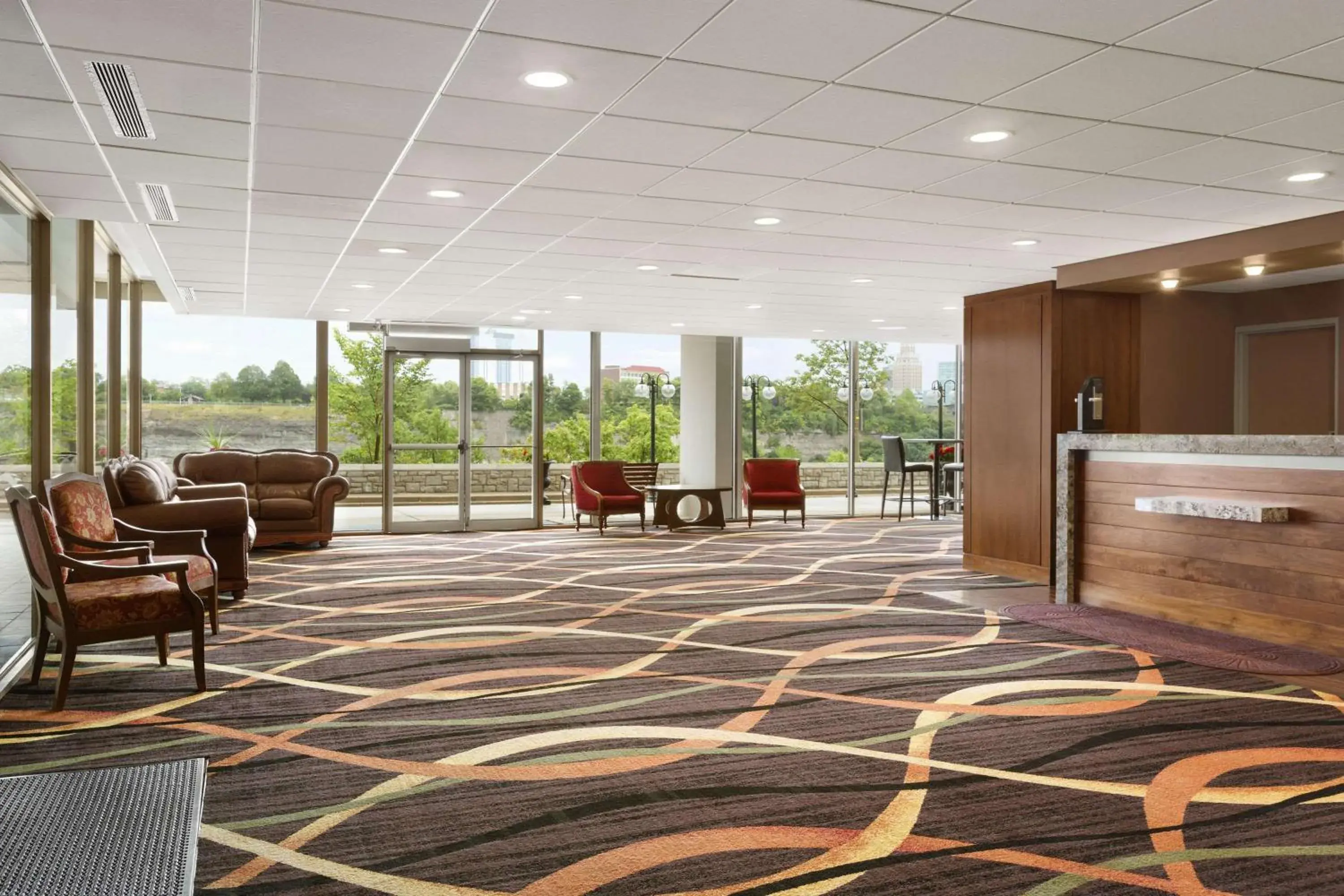 Lobby or reception in Travelodge by Wyndham Niagara Falls Fallsview Lobby or reception in Travelodge by Wyndham Niagara Falls Fallsview