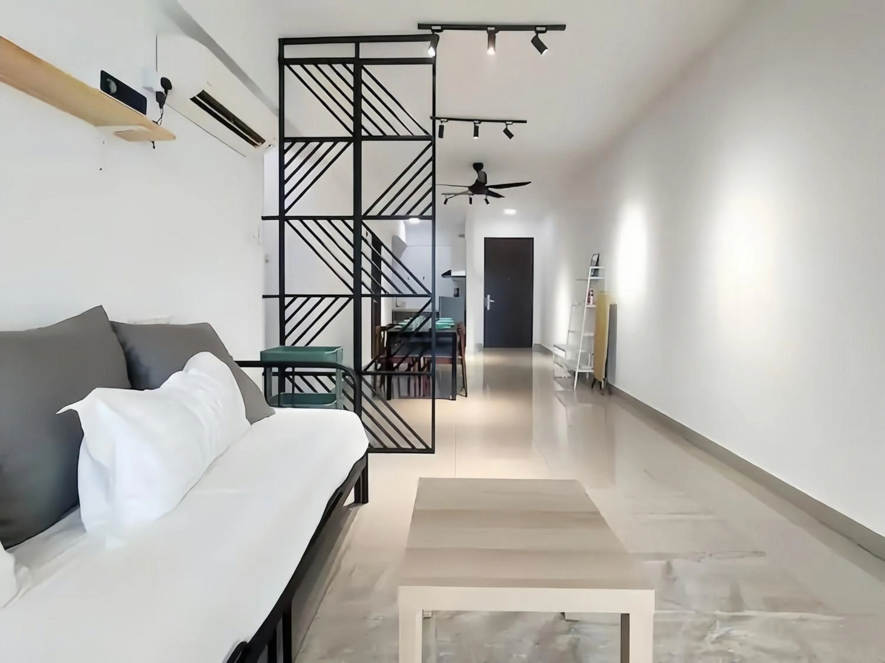 Living room, Bed in The Majestic Ipoh