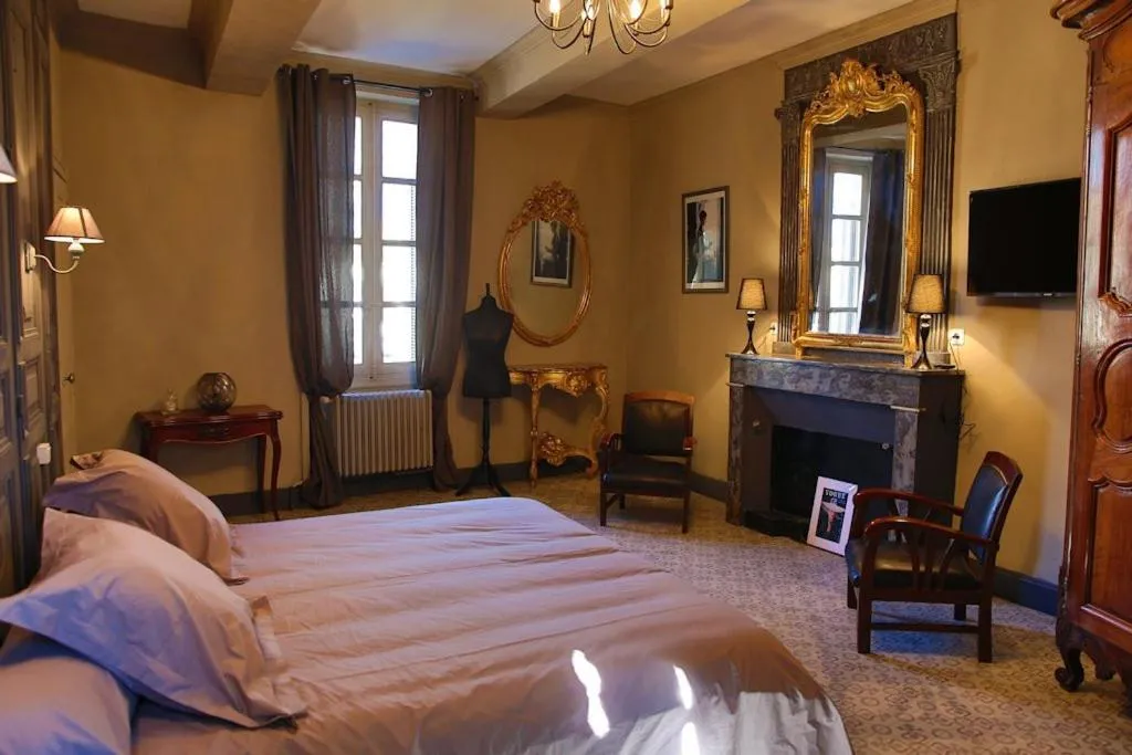 Deluxe Double Room with Shower in Le 4 Feuilles en.Camargue