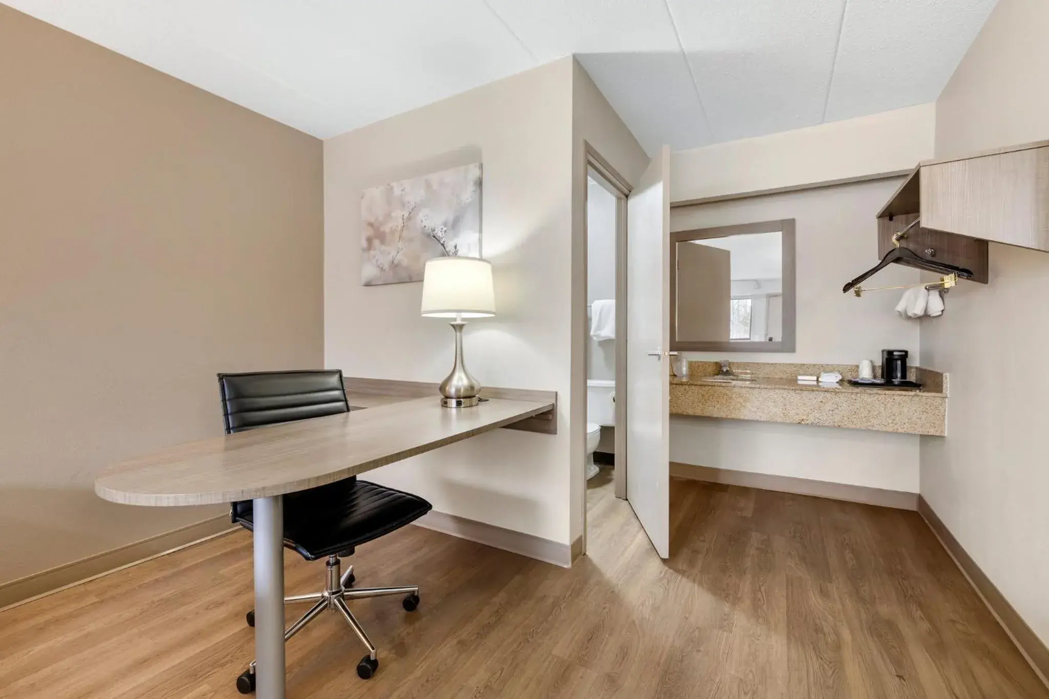 Bedroom in Red Roof Inn Parsippany Bedroom in Red Roof Inn Parsippany