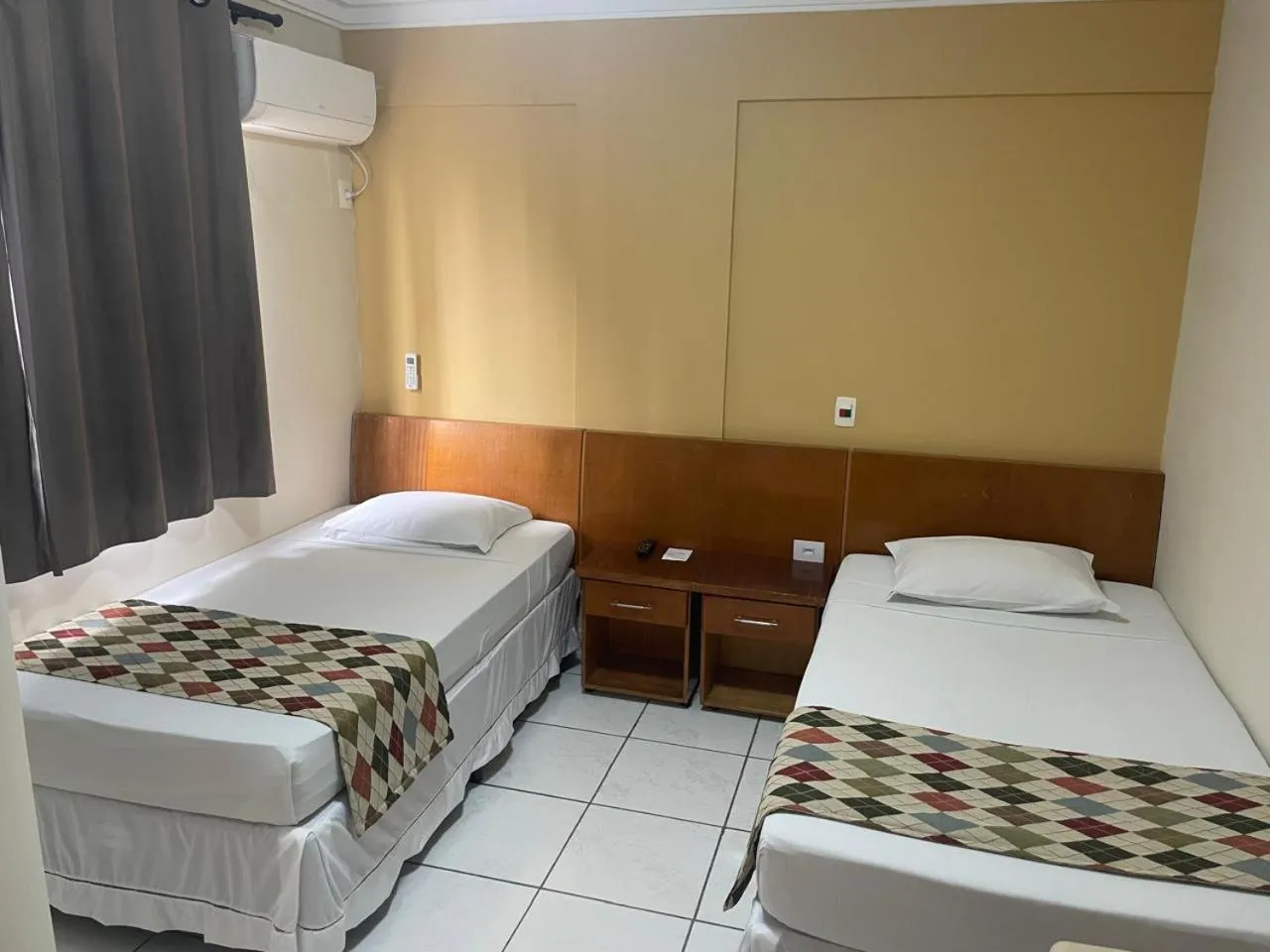 Bed in Crystal Plaza Hotel Marista