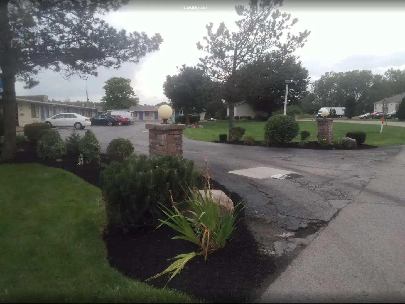 Garden view in FairBridge Inn Express London Garden view in FairBridge Inn Express London