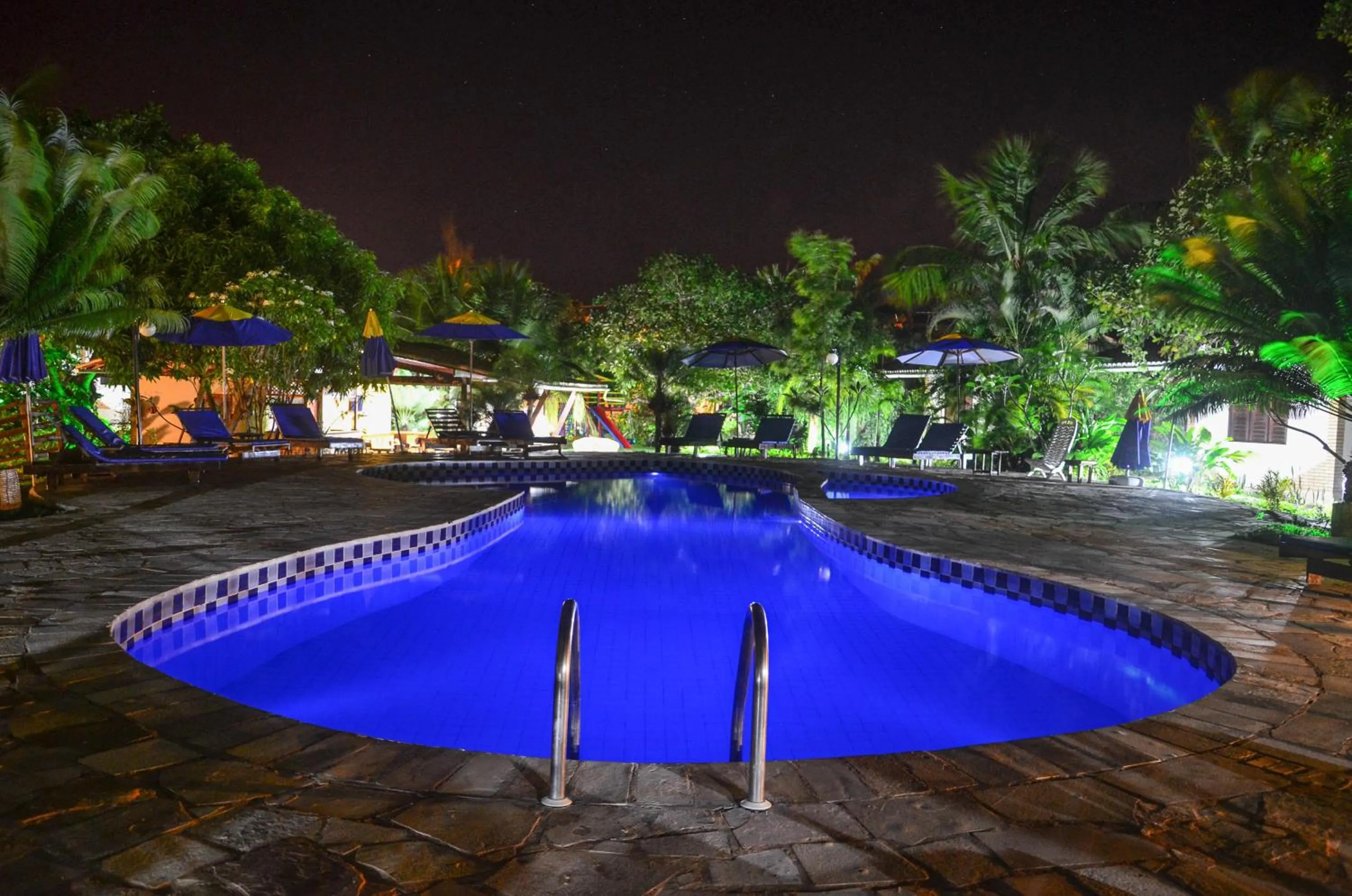 Swimming pool in Pousada Sol e Luna