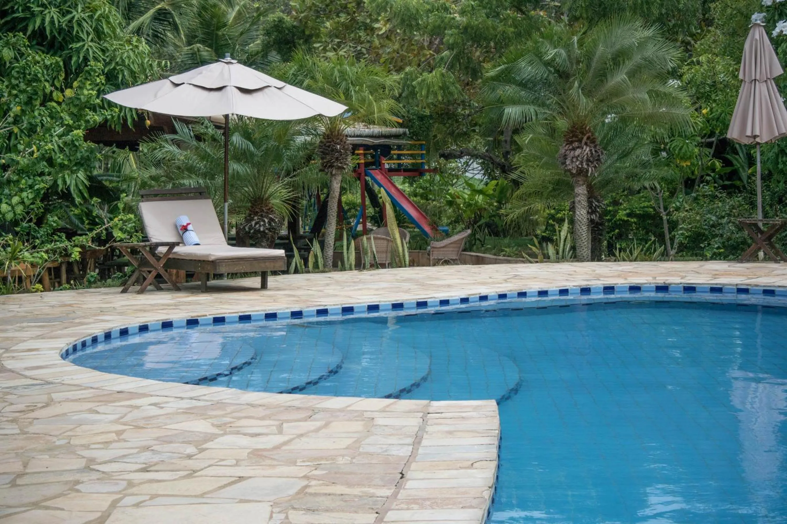 Swimming pool in Pousada Sol e Luna