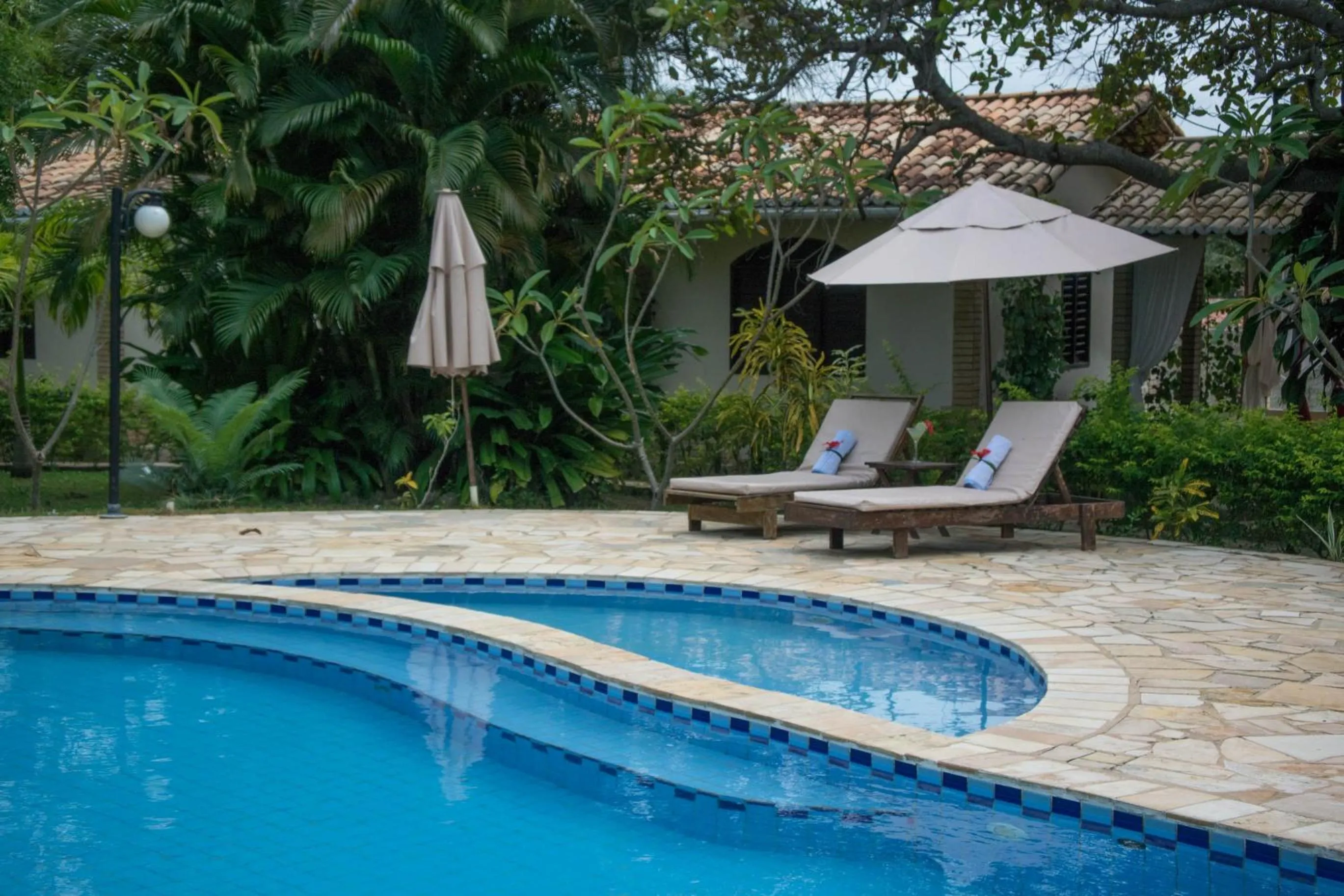 Swimming pool in Pousada Sol e Luna