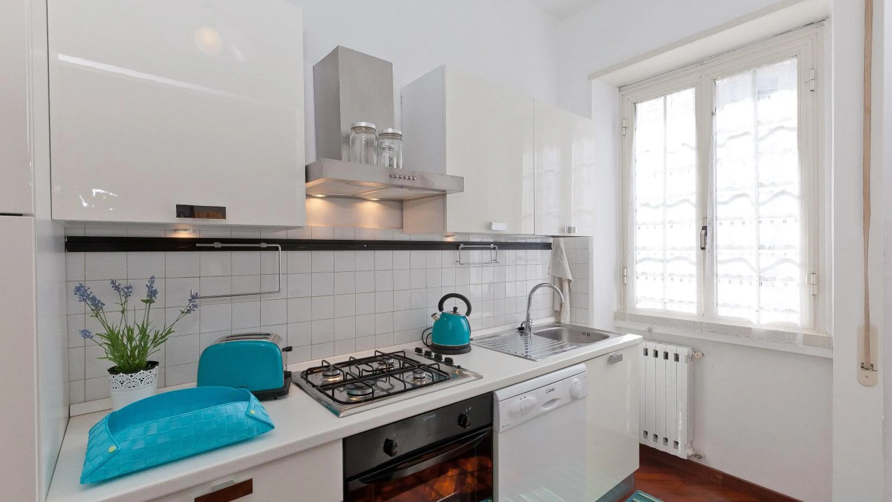 kitchen in Pateras Flower-Rental in Rome