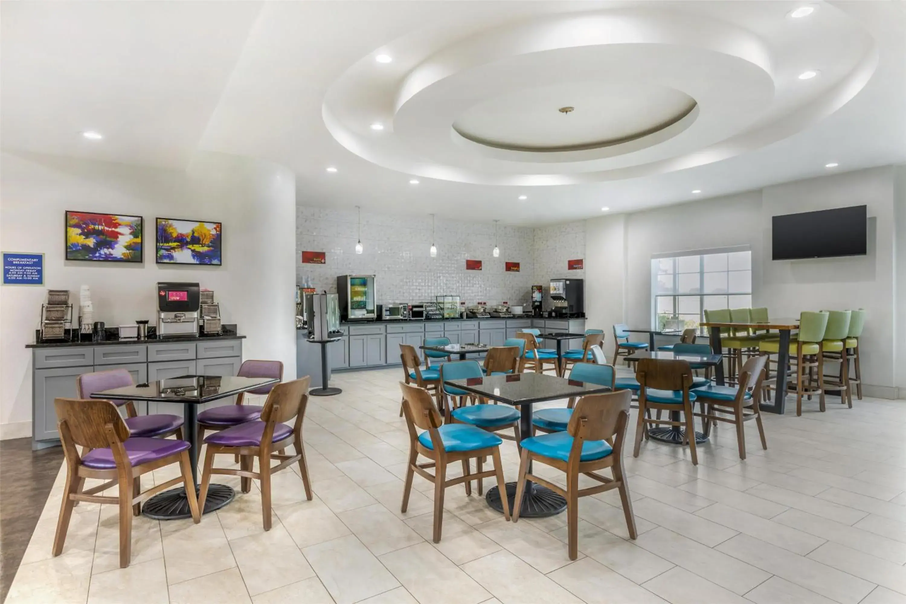 Breakfast in Best Western Plus Fort Worth Forest Hill Inn & Suites Breakfast in Best Western Plus Fort Worth Forest Hill Inn & Suites