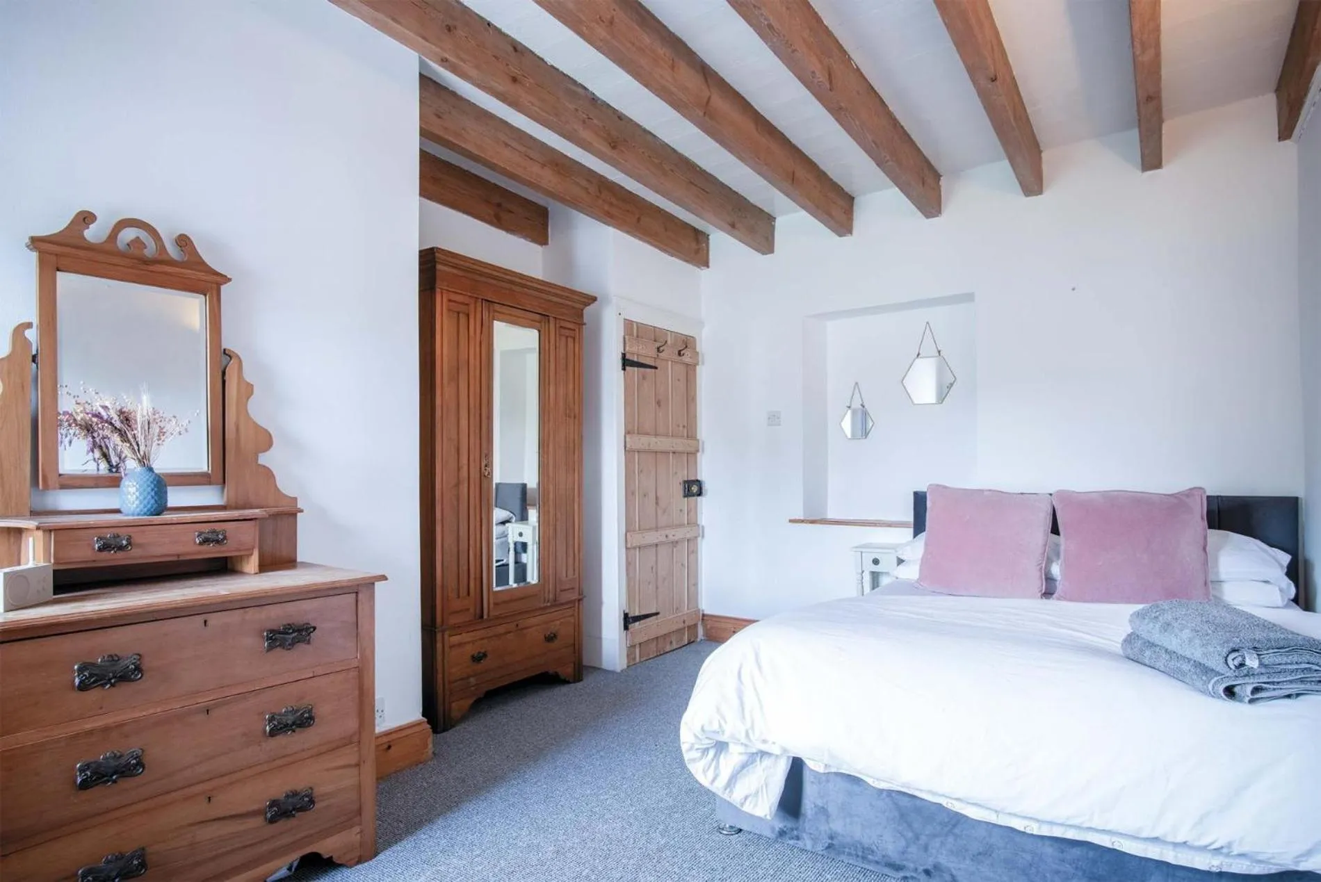 Floor plan, Bed in Angle Adventures - 4 Bedroom Cottage - Angle