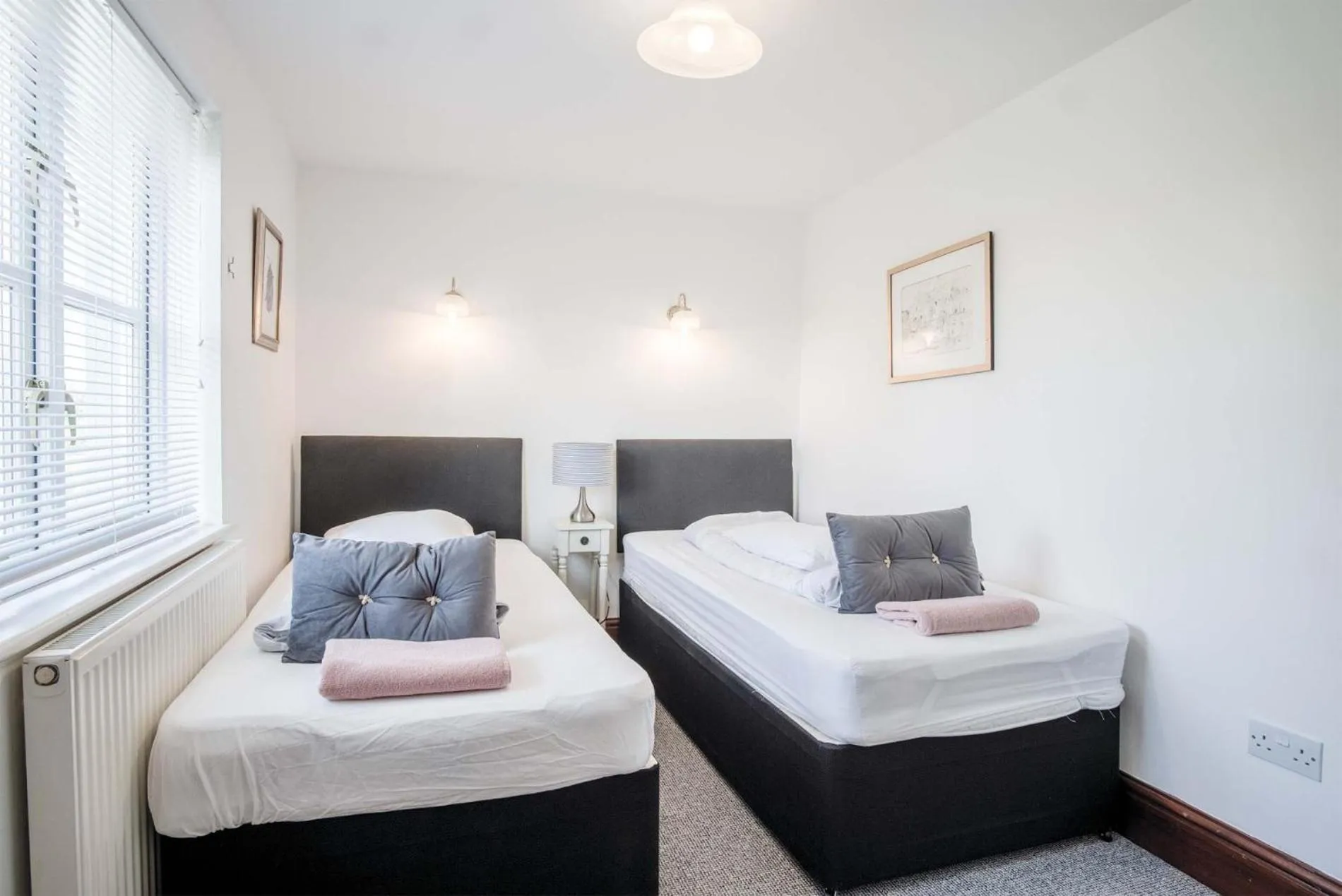 Floor plan, Bed in Angle Adventures - 4 Bedroom Cottage - Angle