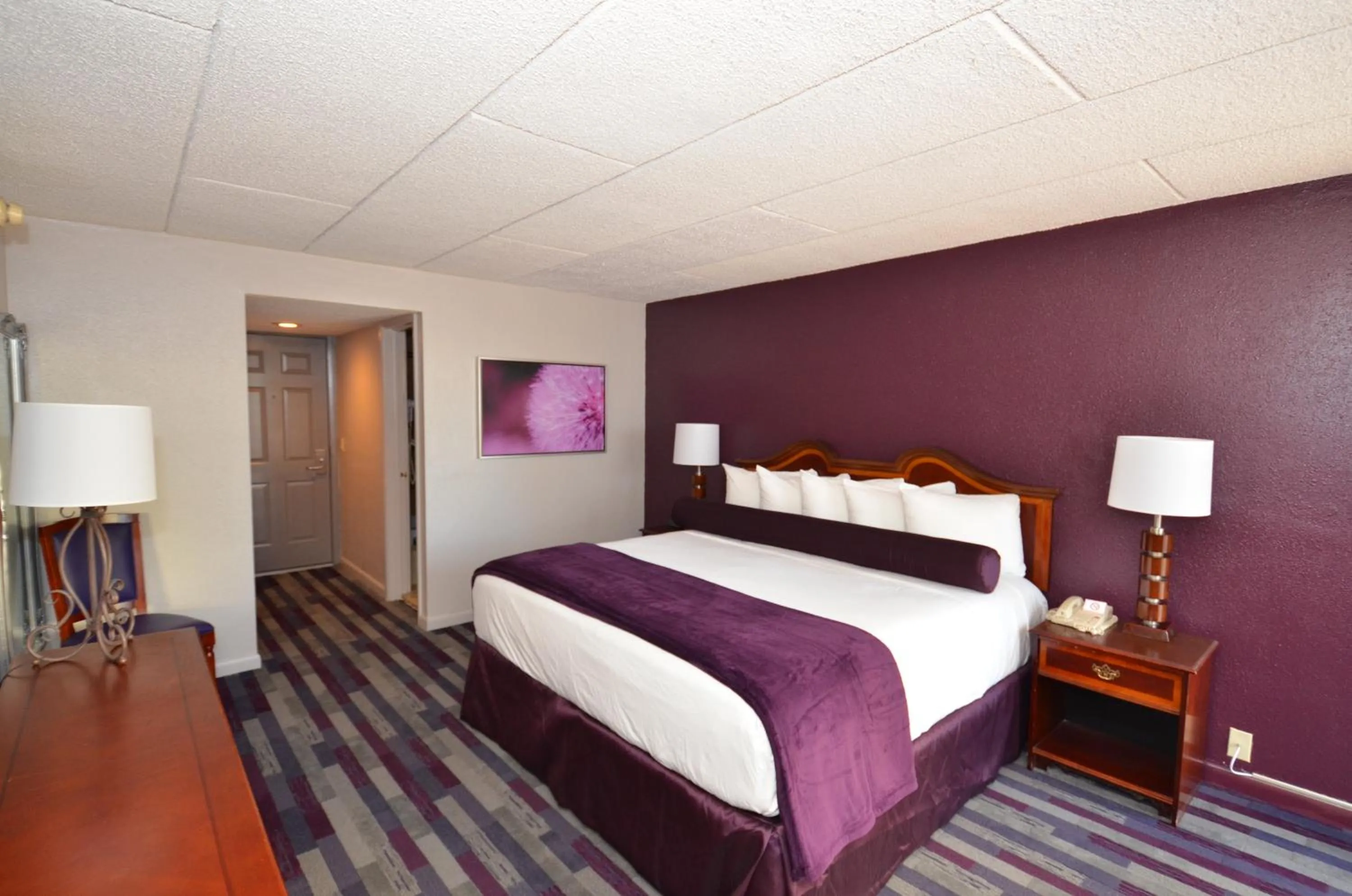 Bedroom, Bed in Sea Club Ocean Resort