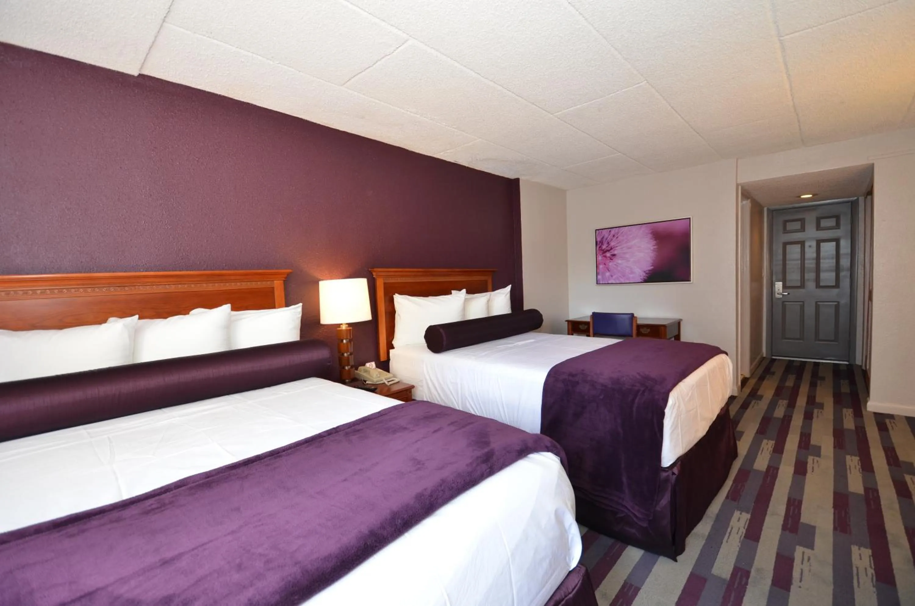 Bedroom, Bed in Sea Club Ocean Resort