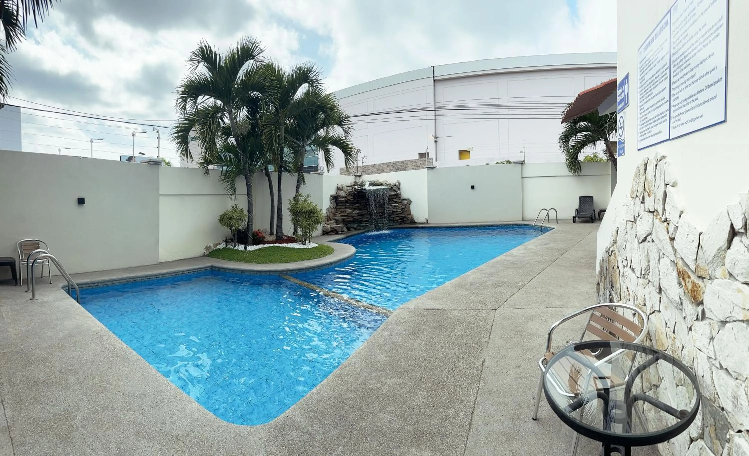 Patio in Hotel Mar Azul