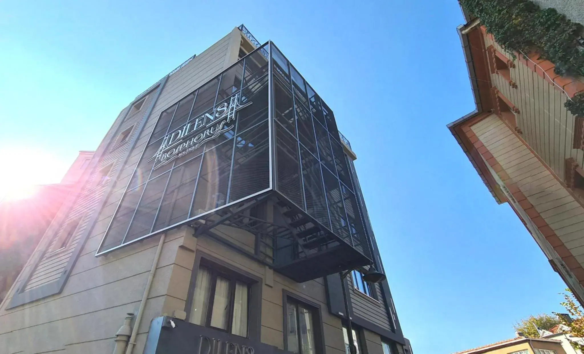 Property building in Dilens Bosphorus Hotel Property building in Dilens Bosphorus Hotel