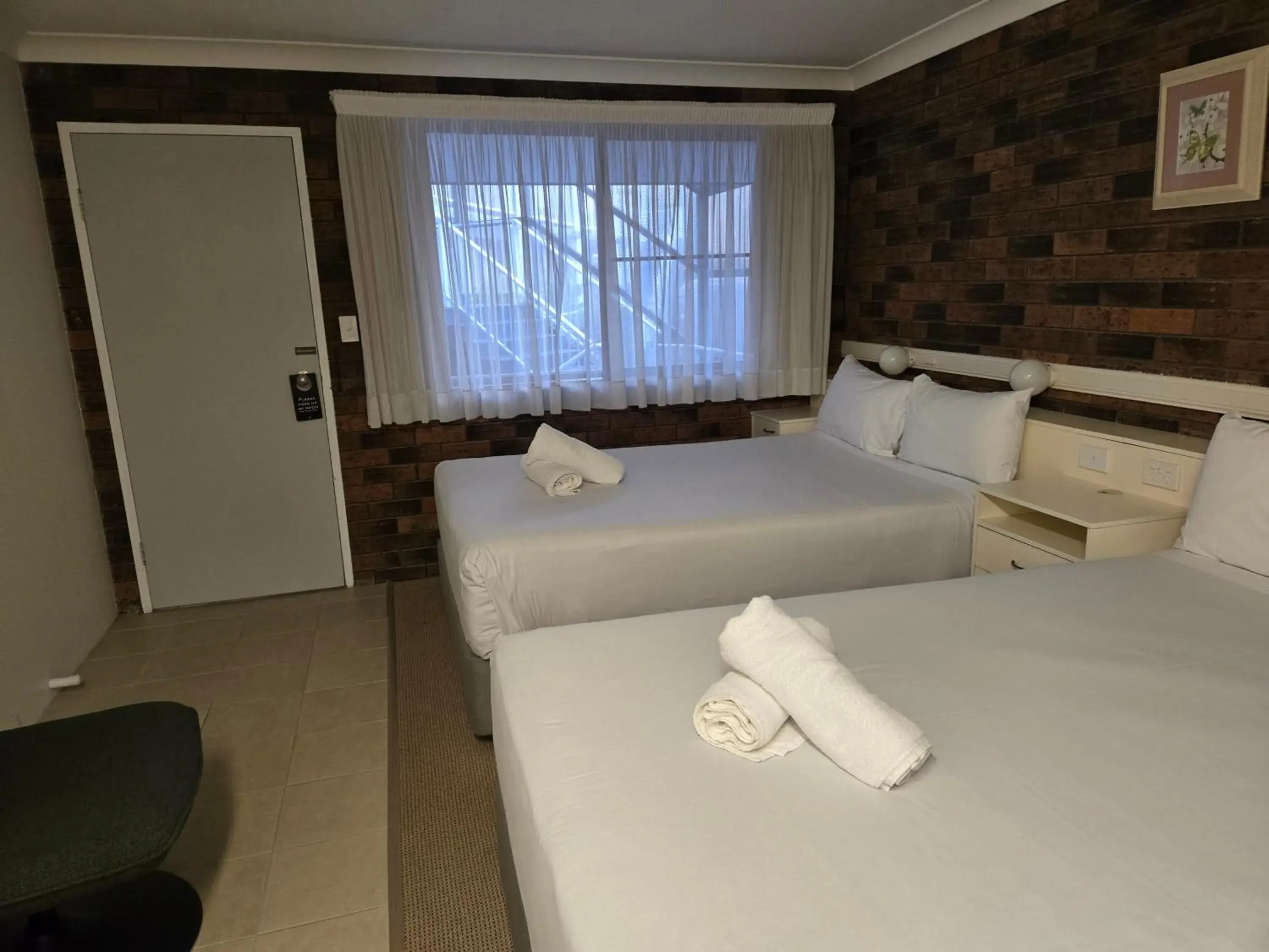 View (from property/room), Bed in Best Western Parkside Motor Inn View (from property/room), Bed in Best Western Parkside Motor Inn