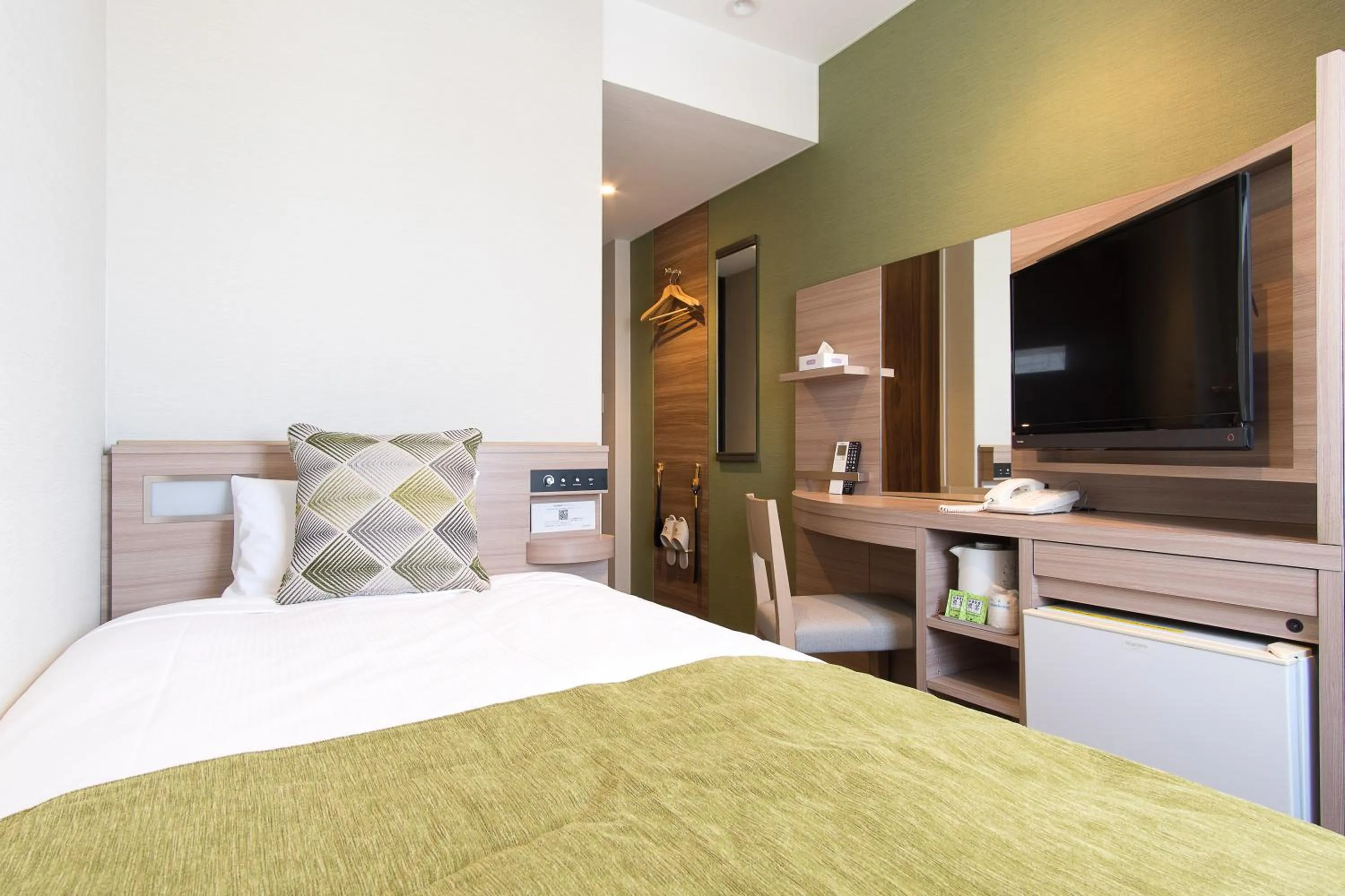 Photo of the whole room, Bed in Fujinomiya Fujikyu Hotel