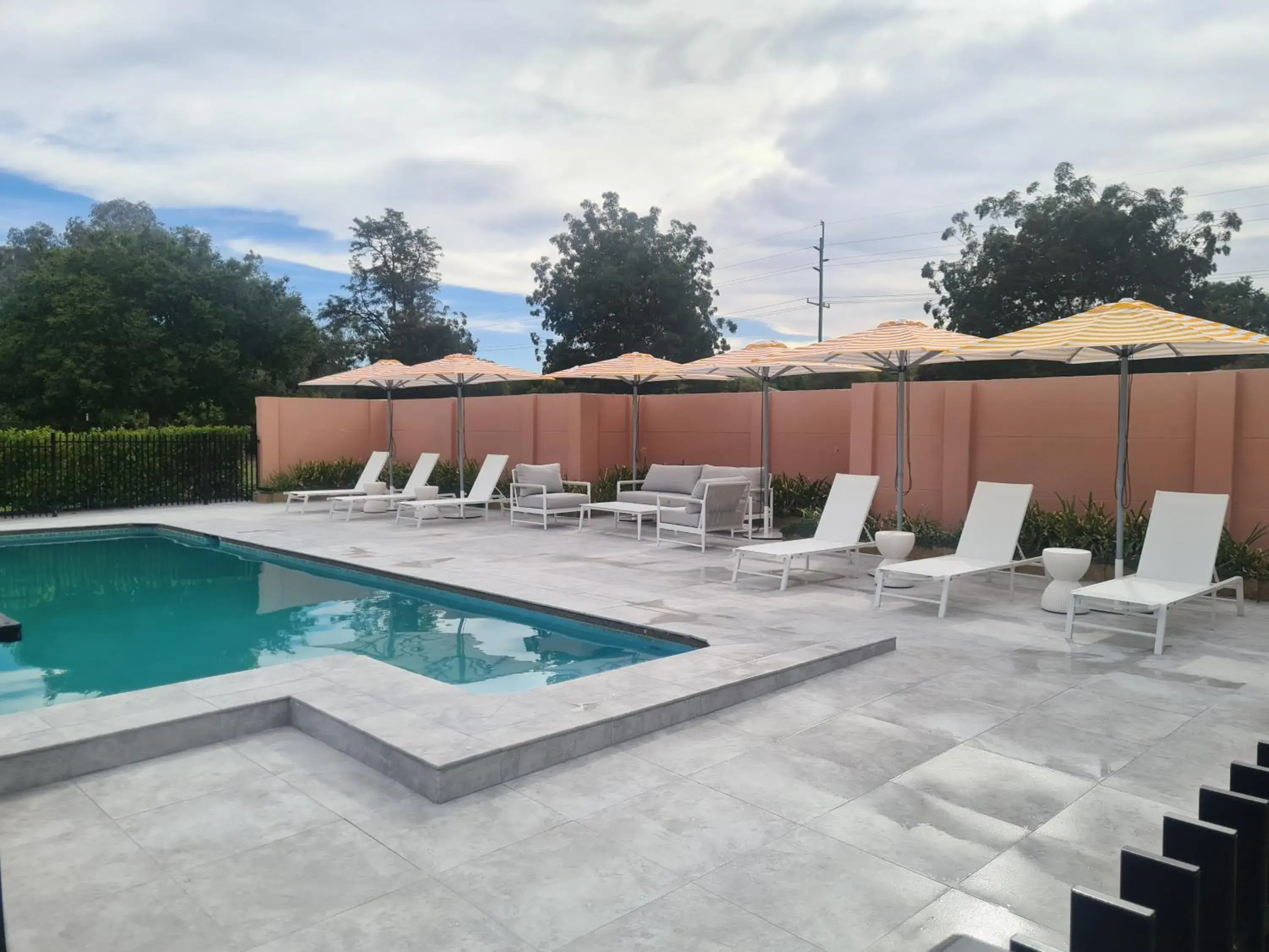 Swimming pool in Burringa Garden Motel Swimming pool in Burringa Garden Motel