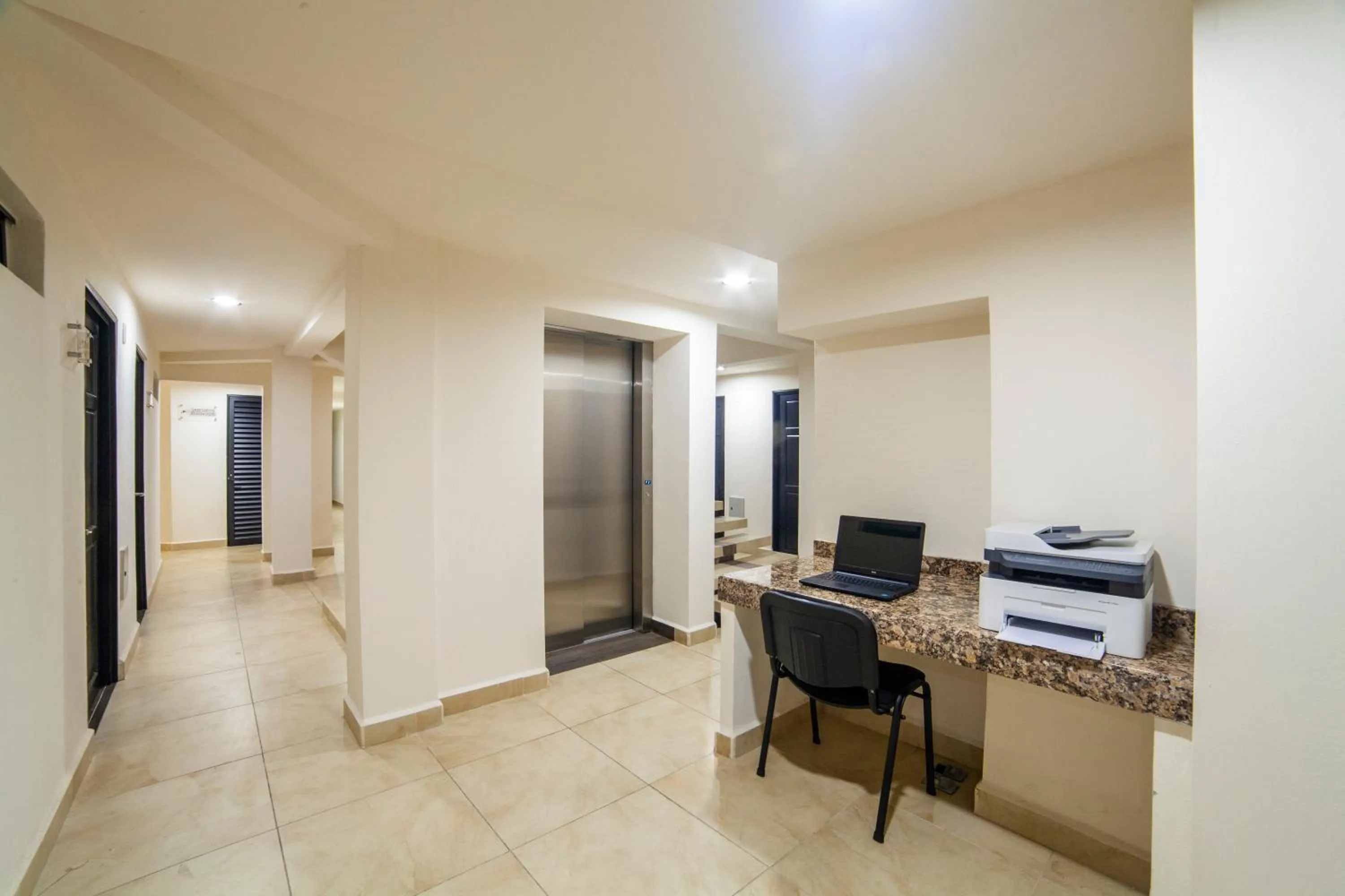 Lobby or reception, Bed in Mayev Express