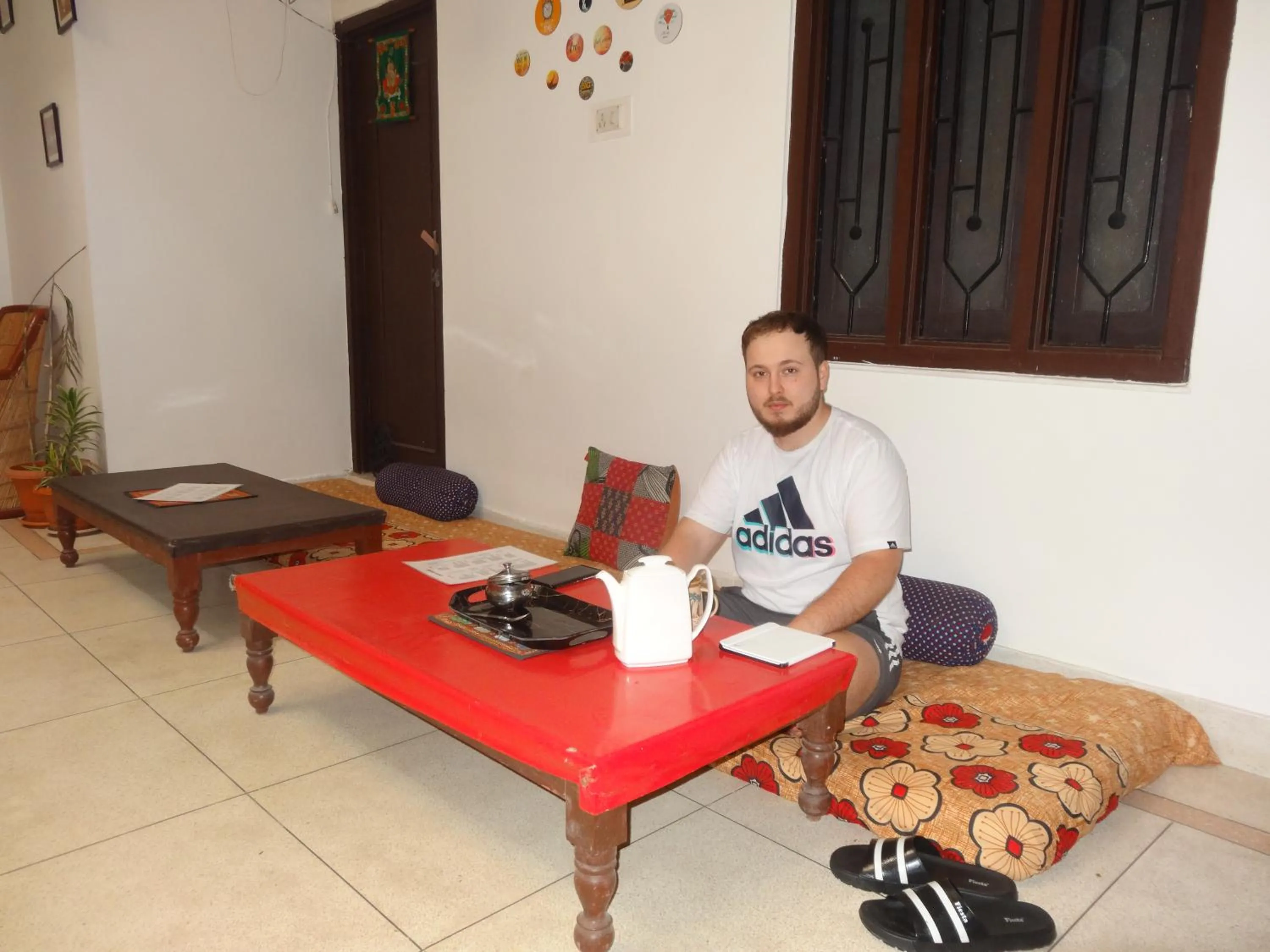 Restaurant/places to eat in Hotel tulsi palace