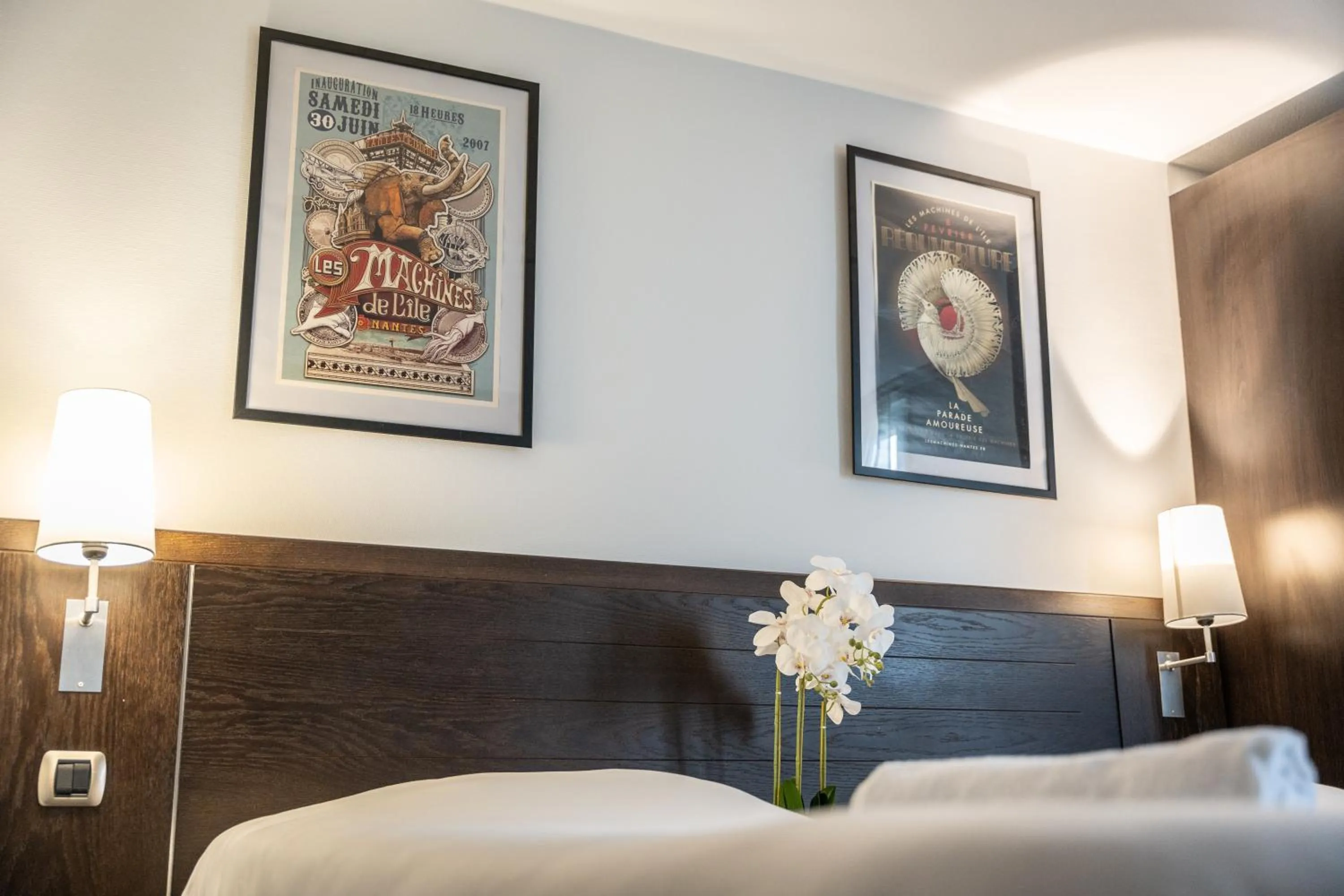 Photo of the whole room, Bed in Hôtel Inn Design Resto Novo Carquefou