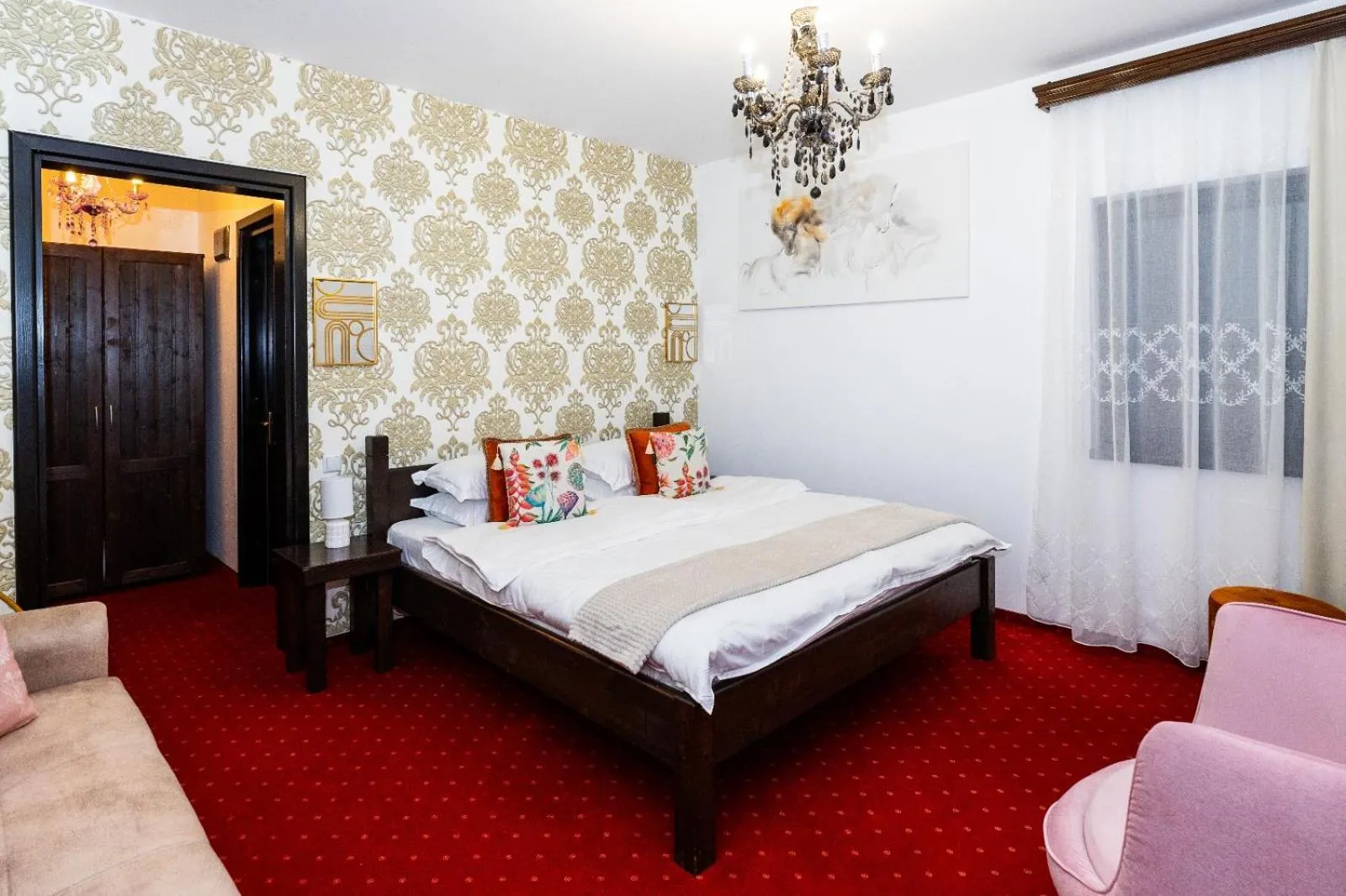 Photo of the whole room, Bed in VILA LUCA-Hotel
