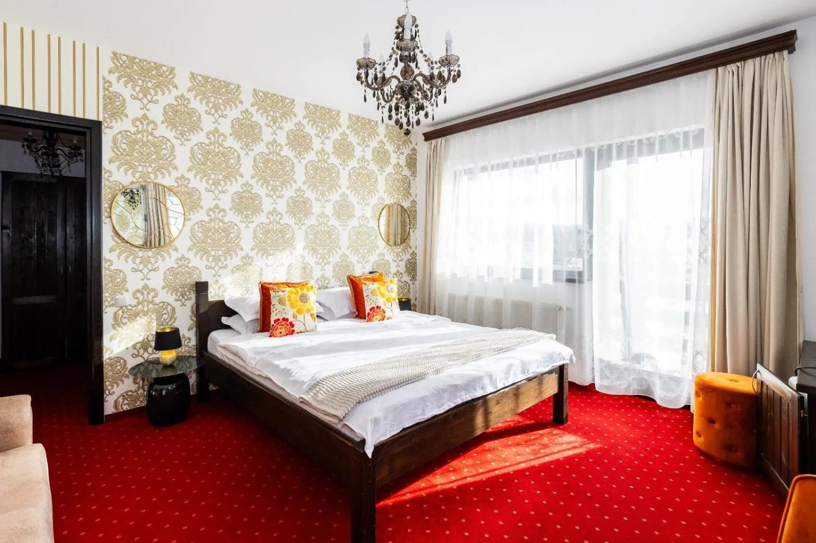 Photo of the whole room, Bed in VILA LUCA-Hotel