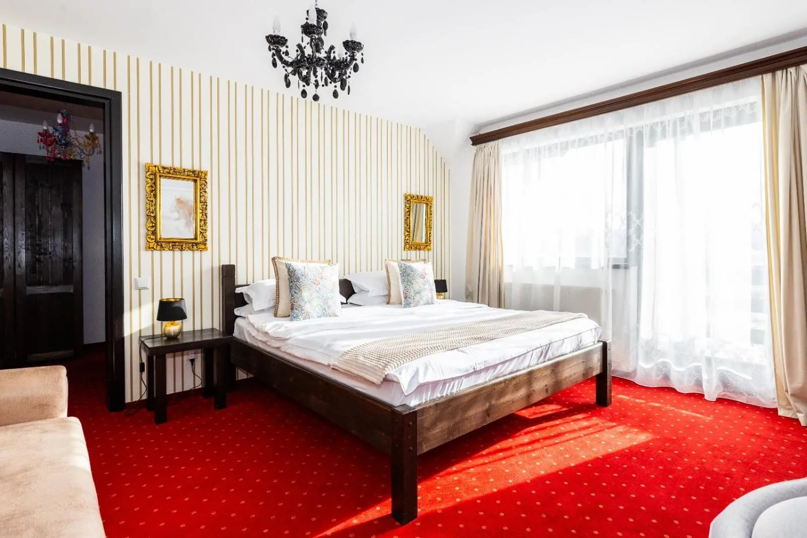 Photo of the whole room, Bed in VILA LUCA-Hotel