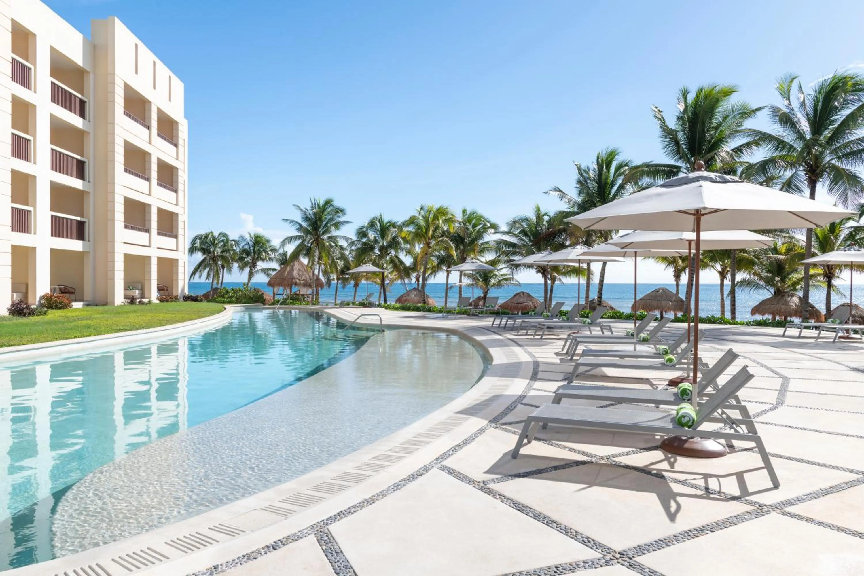 Swimming pool in Hyatt Ziva Riviera Maya All-Inclusive