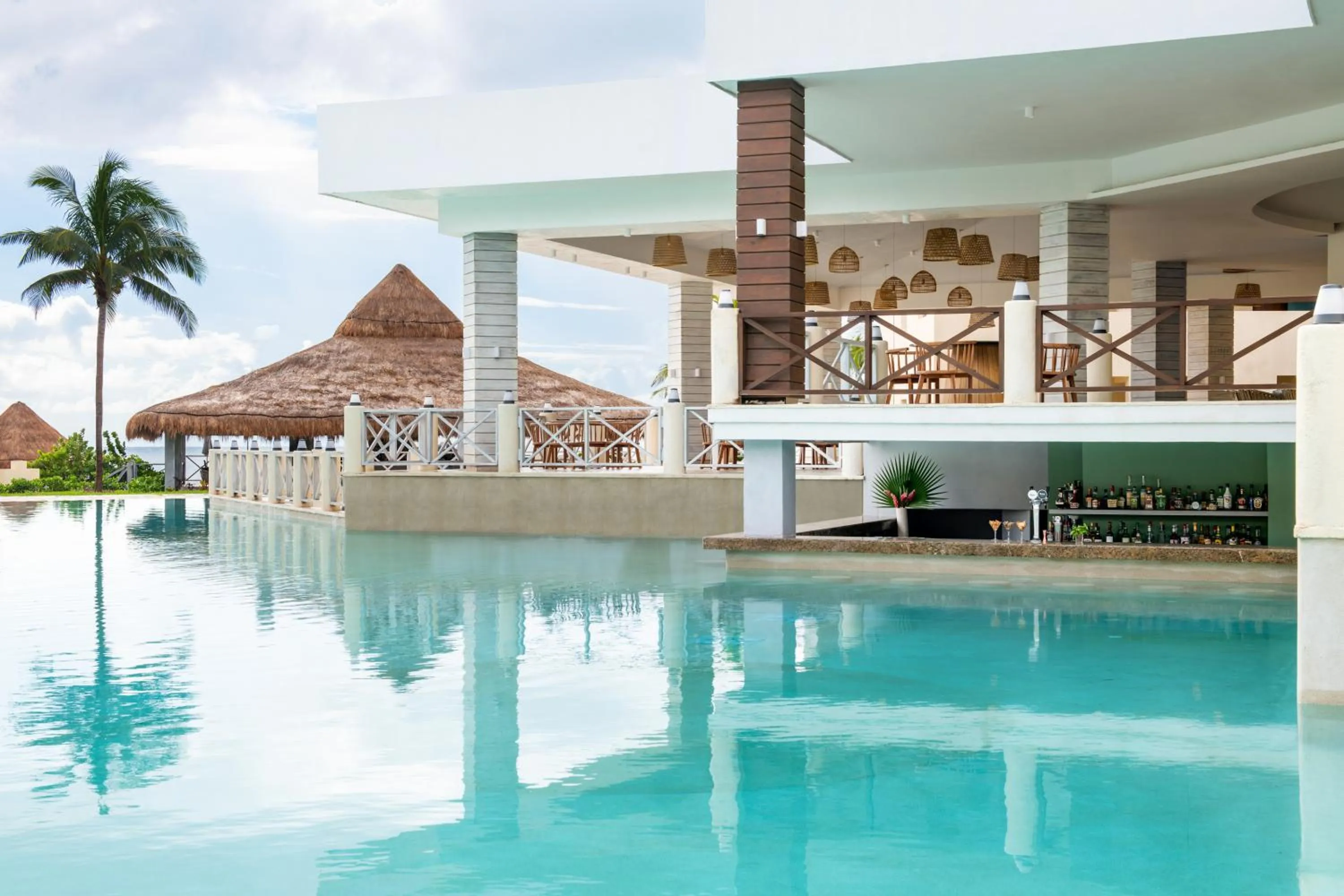 Swimming pool in Hyatt Ziva Riviera Maya All-Inclusive