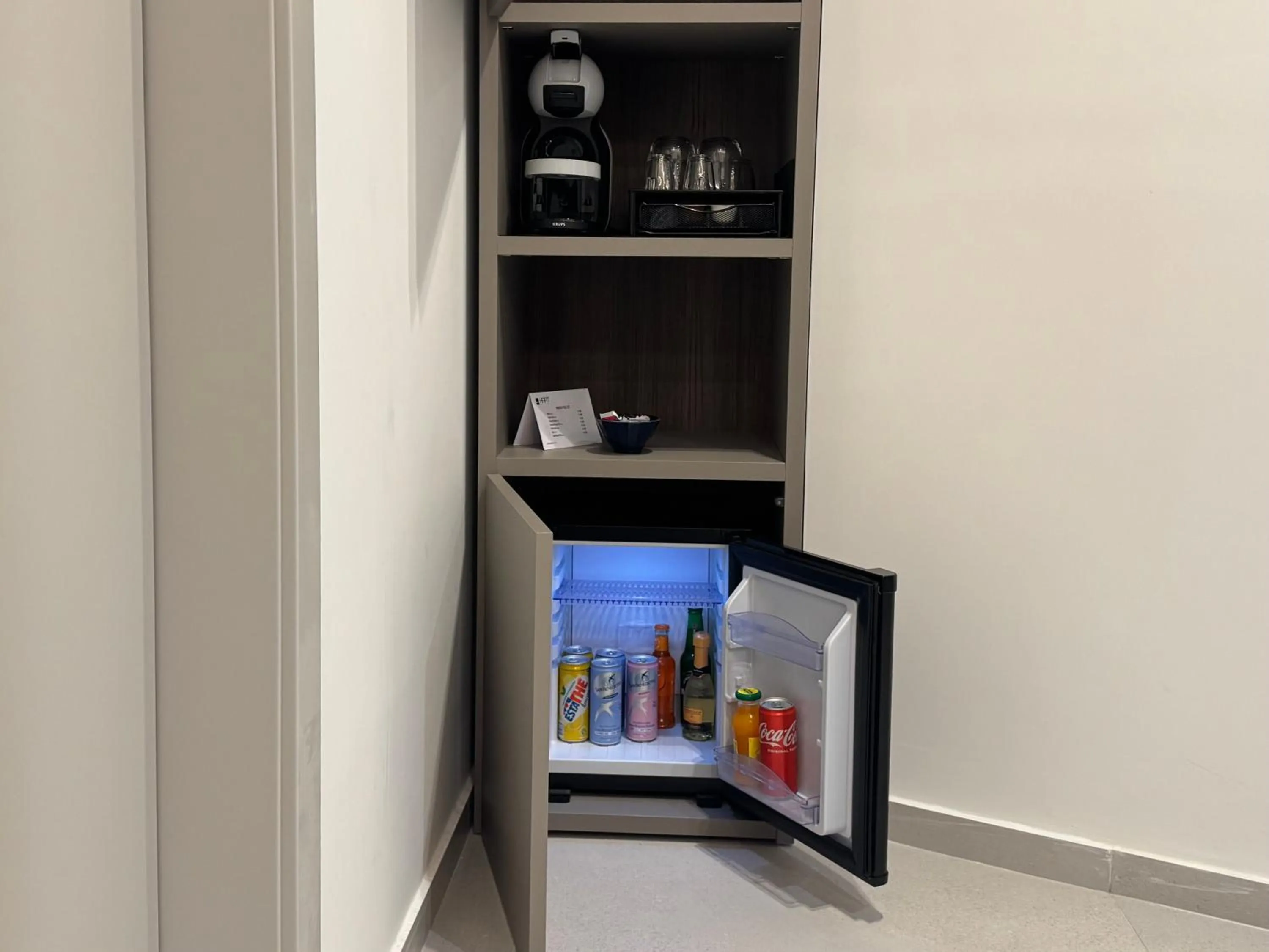 Coffee/tea facilities in Hart Boutique Hotel