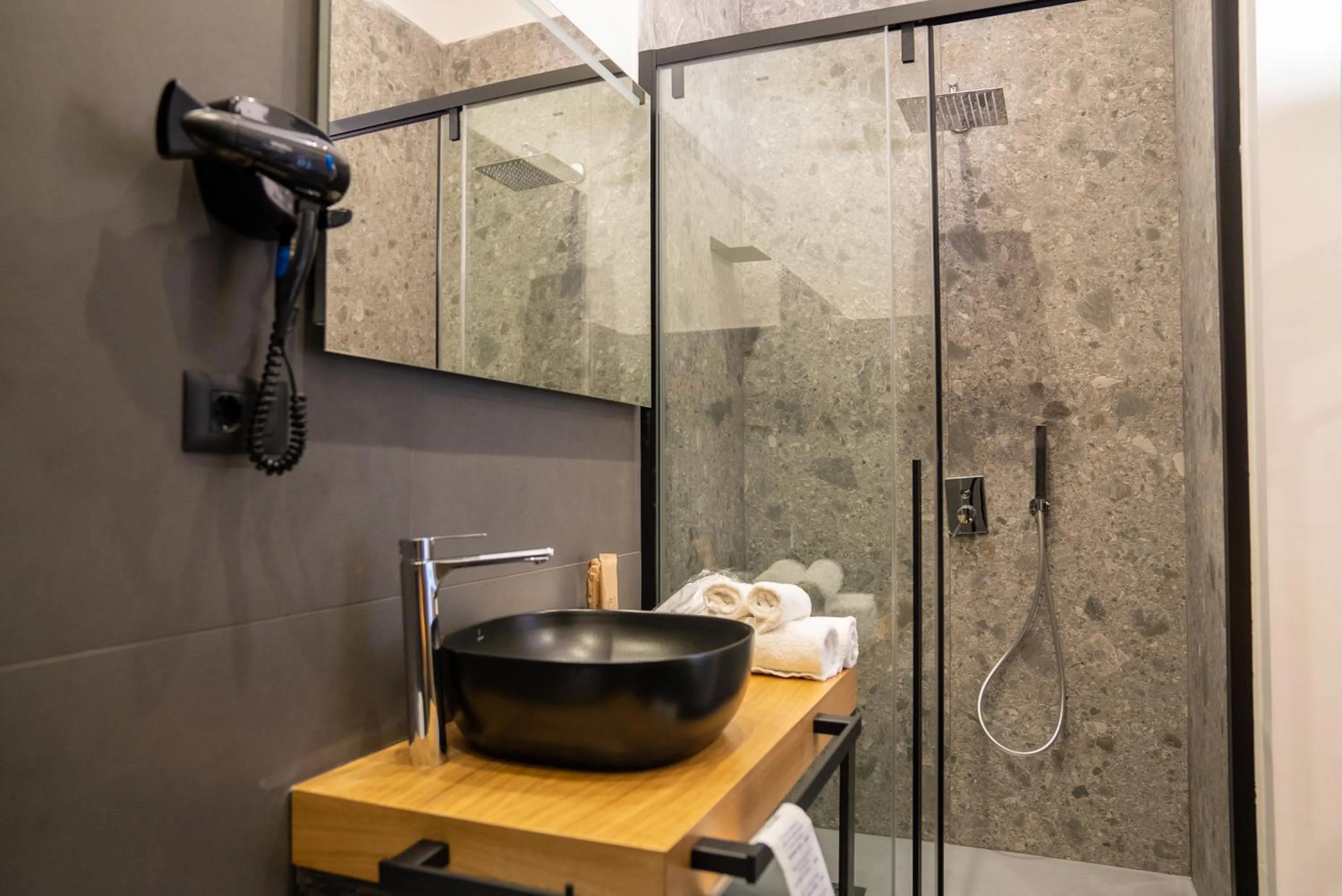 Bathroom in Hart Boutique Hotel