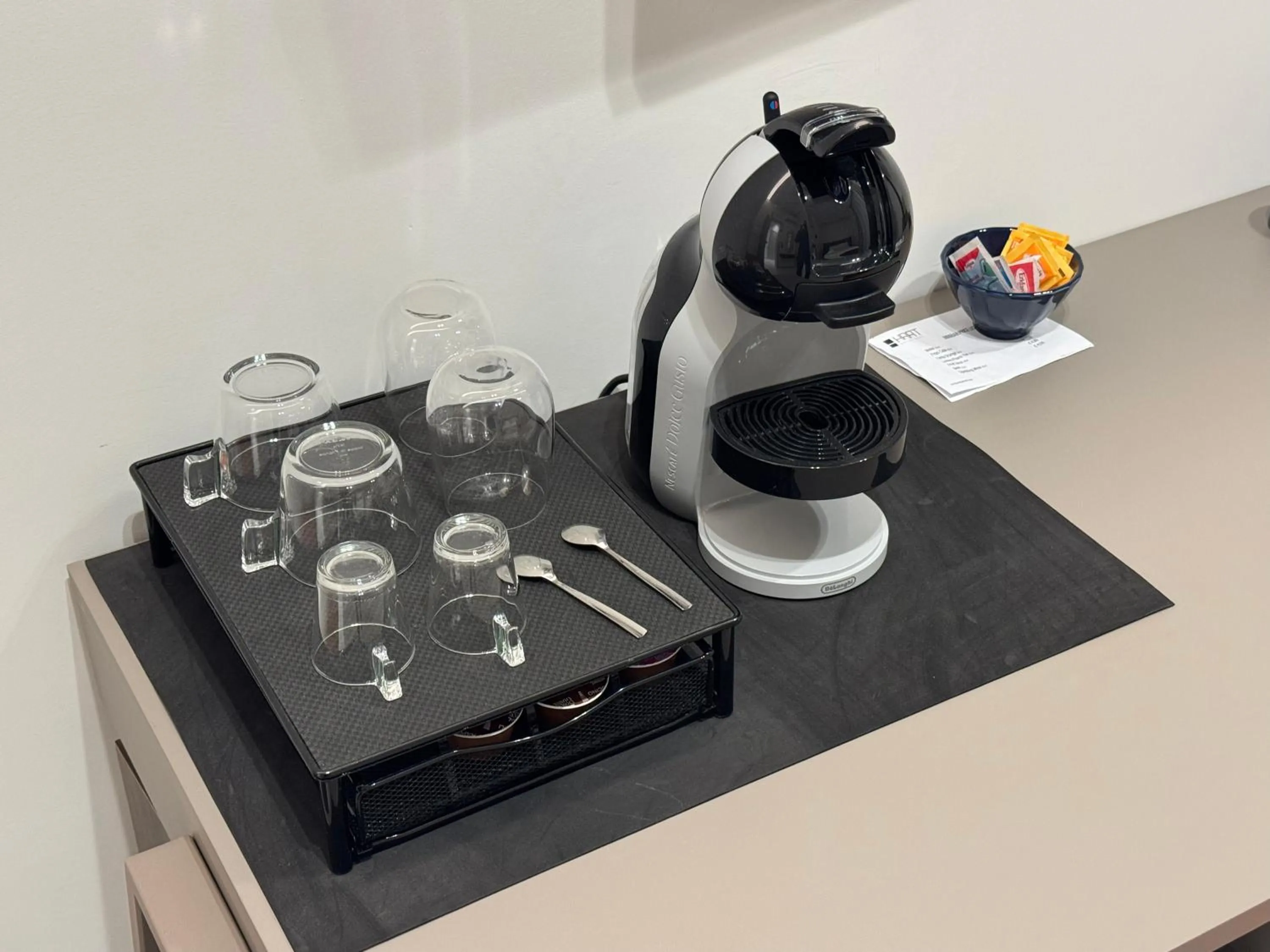 Coffee/tea facilities in Hart Boutique Hotel