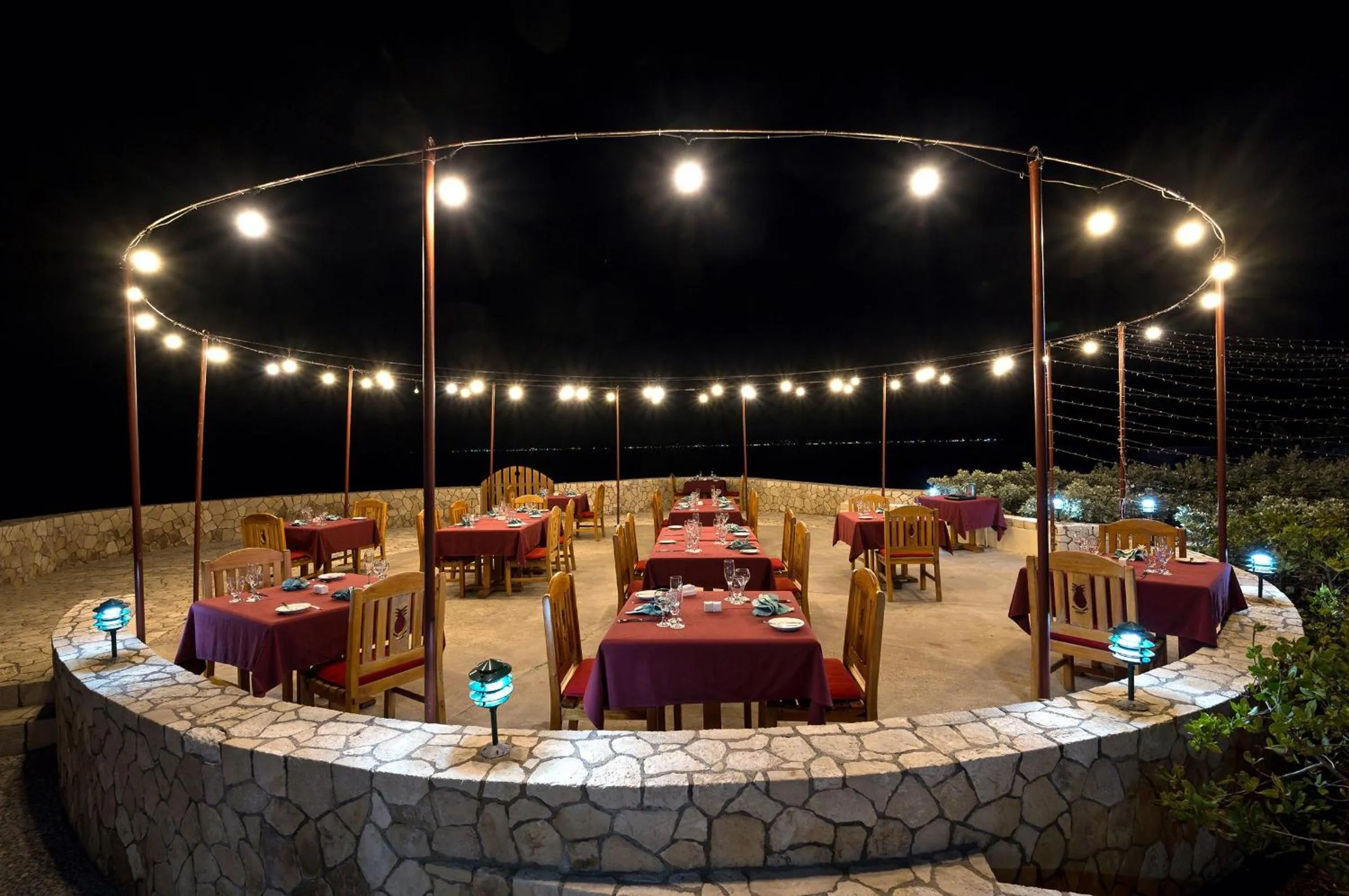 Restaurant/places to eat in Ocean Cliff Hotel Negril Limited - Adults Only