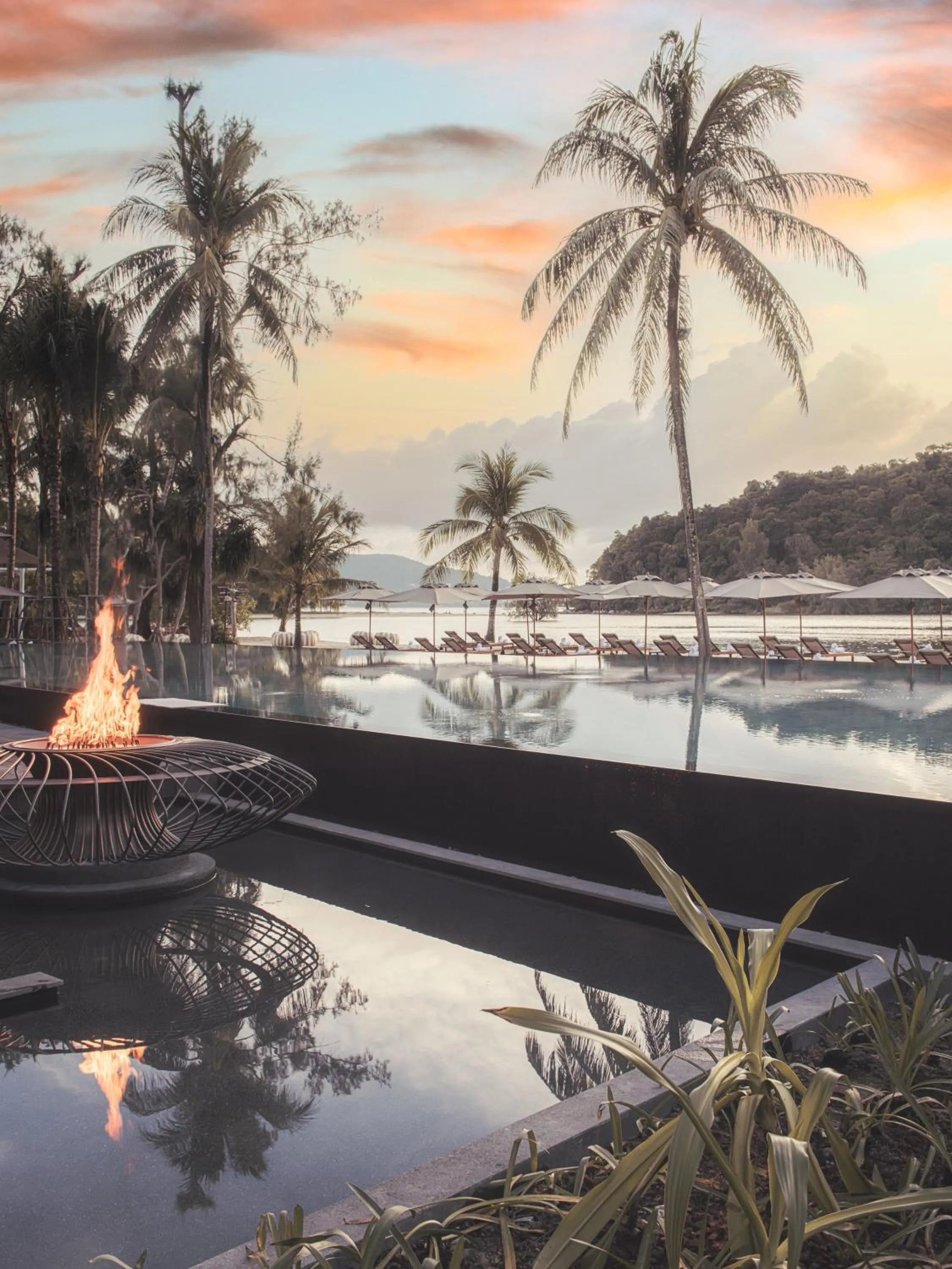 Swimming pool in Anantara Layan Phuket Resort