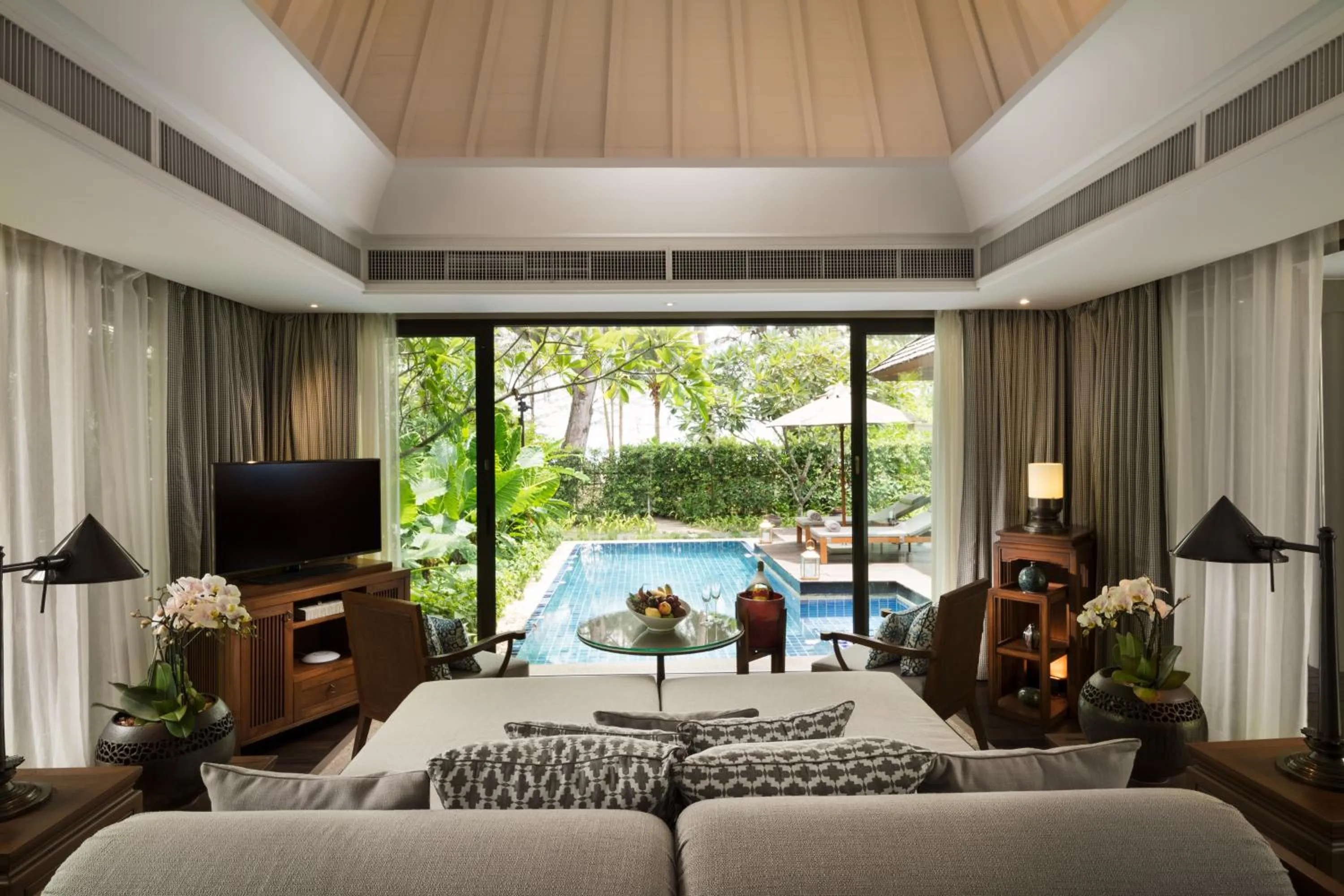 Living room in Anantara Layan Phuket Resort